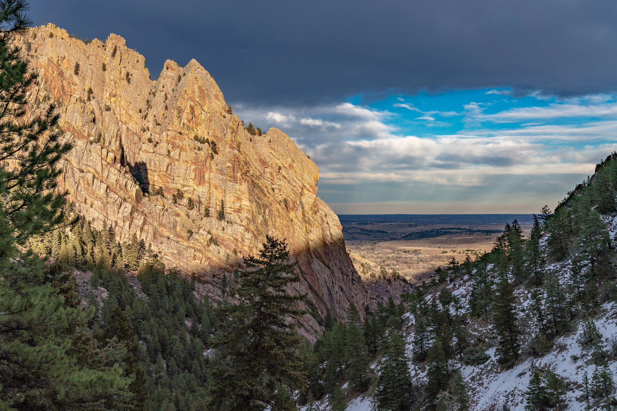 Denver weather: Mostly sunny Friday, with mountain snows