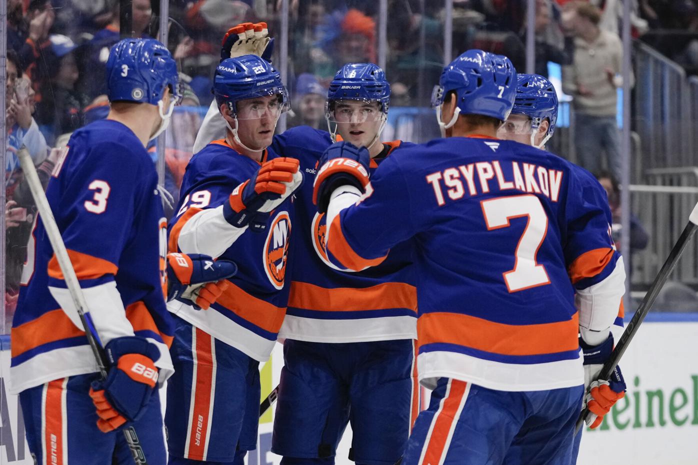 Jets Islanders Hockey