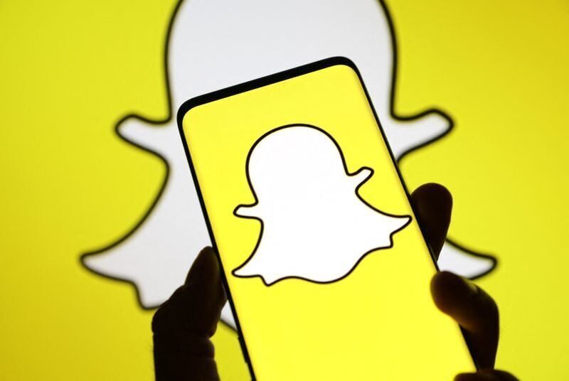 FILE PHOTO: Snapchat logo is seen in this illustration taken July 28, 2022. REUTERS/Dado Ruvic/Illustration (DADO RUVIC)