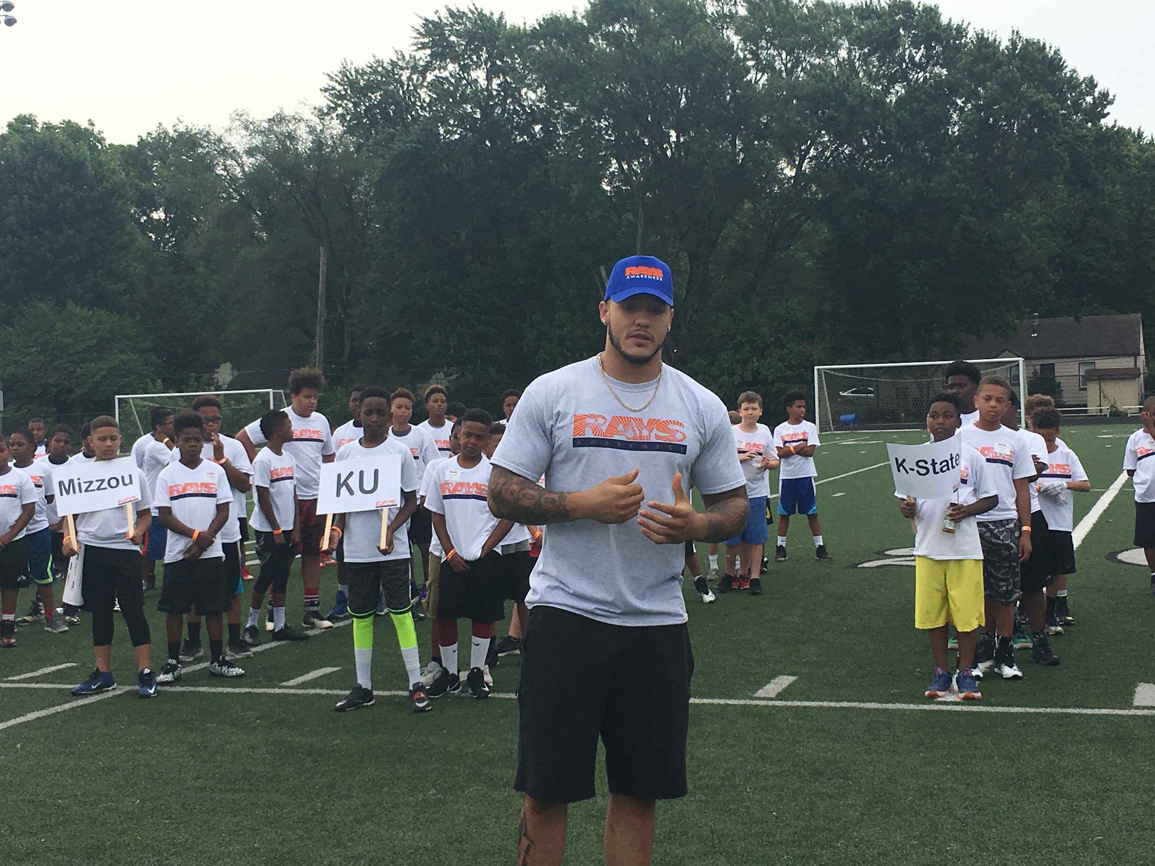 Edge rusher Shane Ray, then with the Denver Broncos, at his Rays Awareness Foundation youth football camp in 2017 in Kansas City, Mo. Photo courtesy of Ray family.