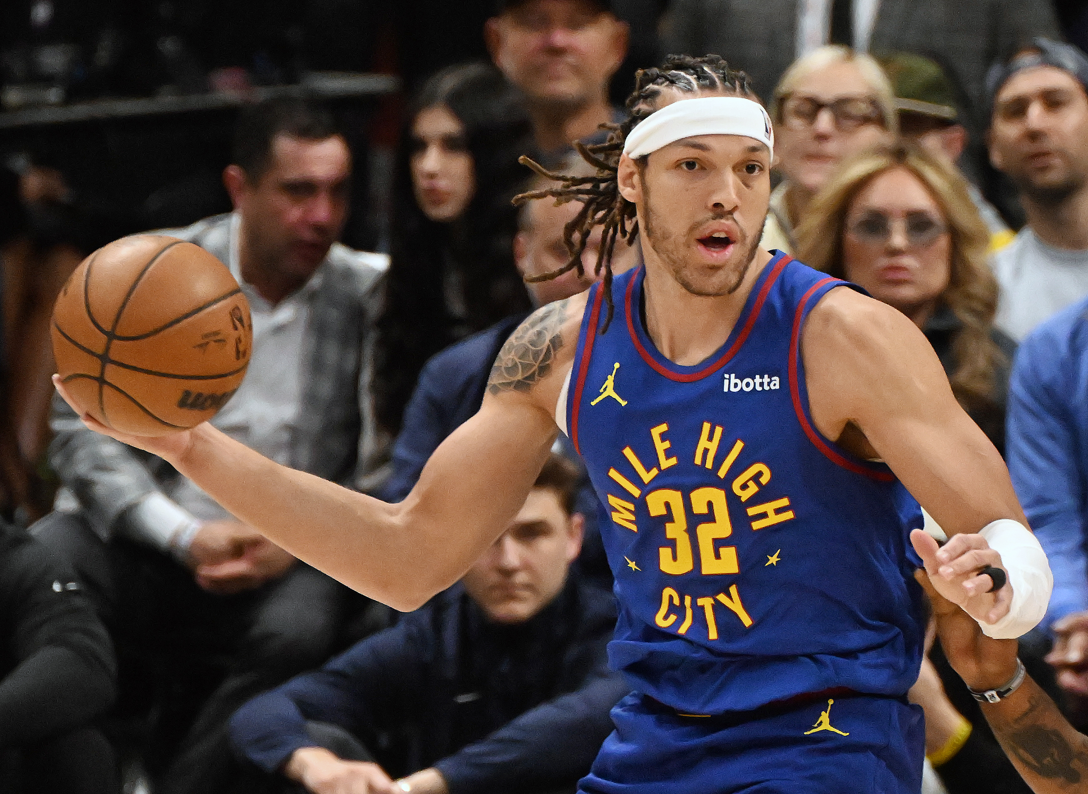 Aaron Gordon’s old, new dynamics help Denver Nuggets win Game 1