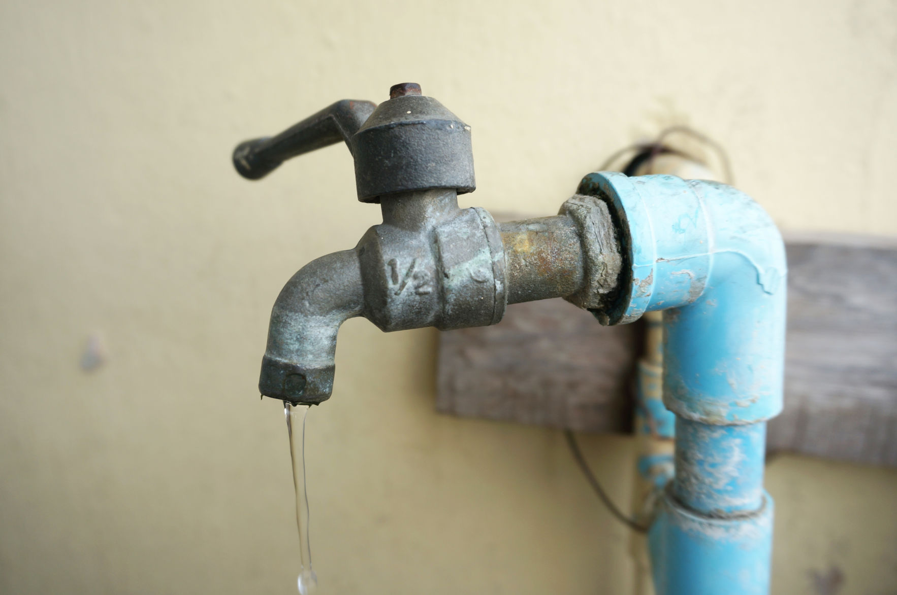 Close up of Chrome faucet and water pipeline ((Photo by Aria Pearlilla, iStock))