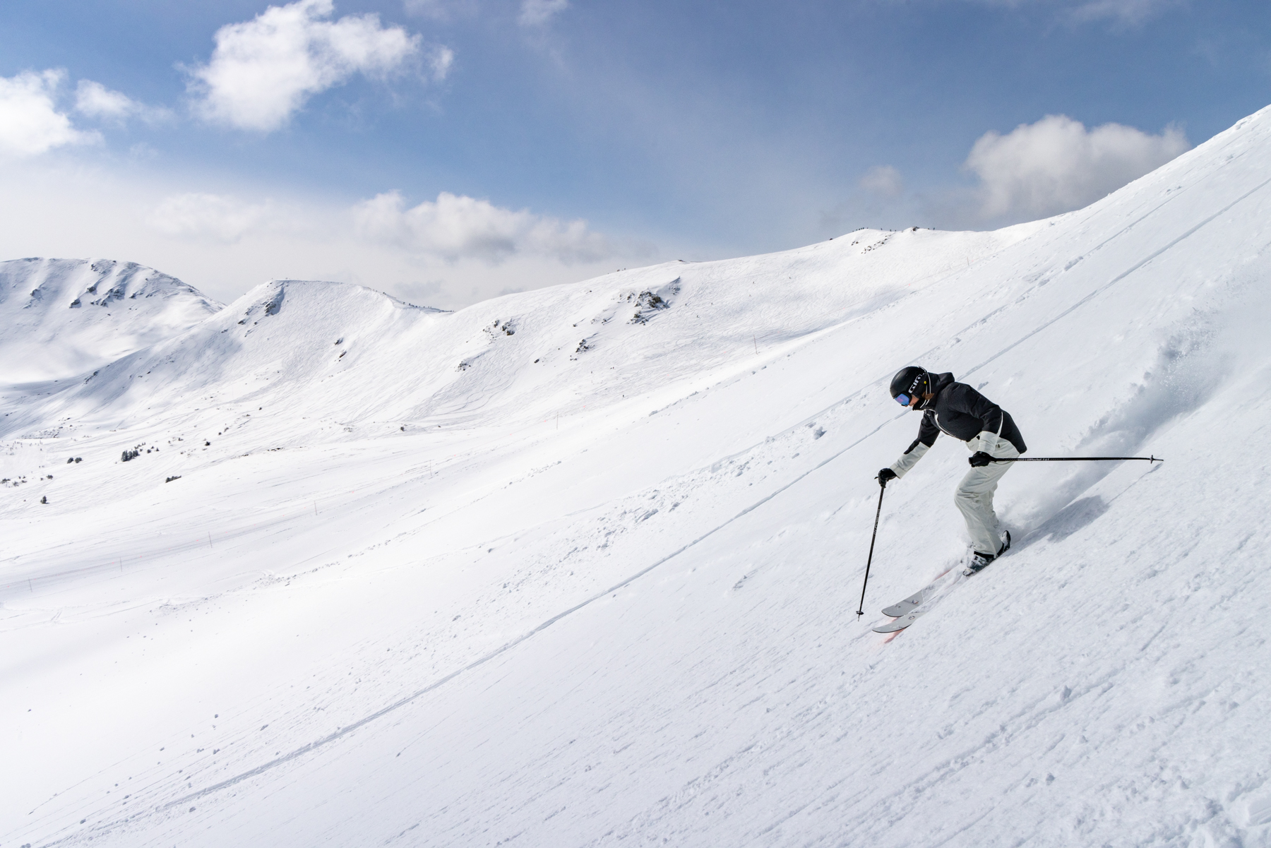 8 to 14 inches of powder snow forecast for Easter weekend in Colorado