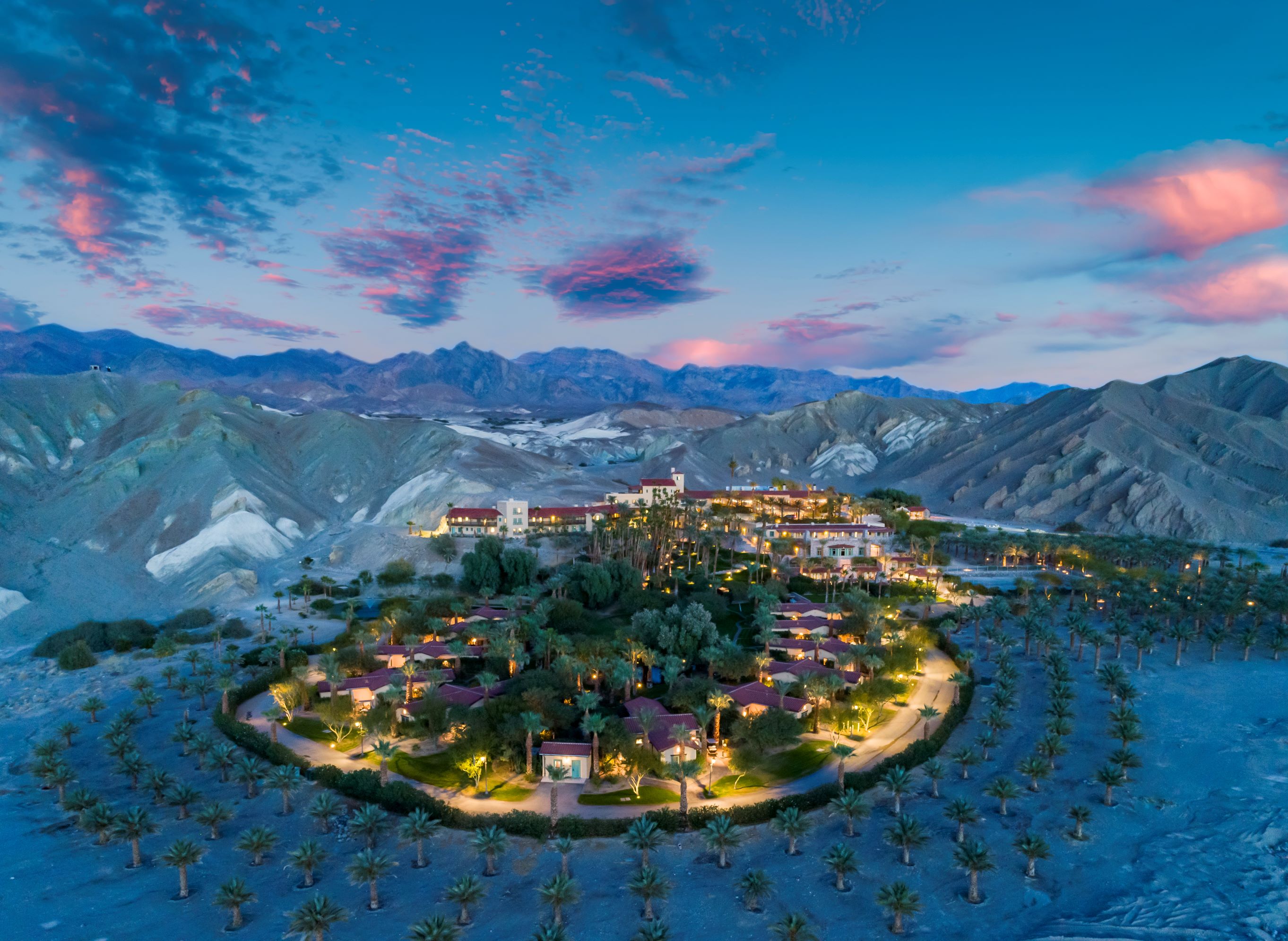 THE OASIS AT DEATH VALLEY