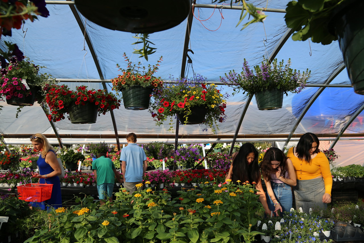 People visit Plum Creek Garden Market. (Courtesy photo, Plum Creek Garden Market)