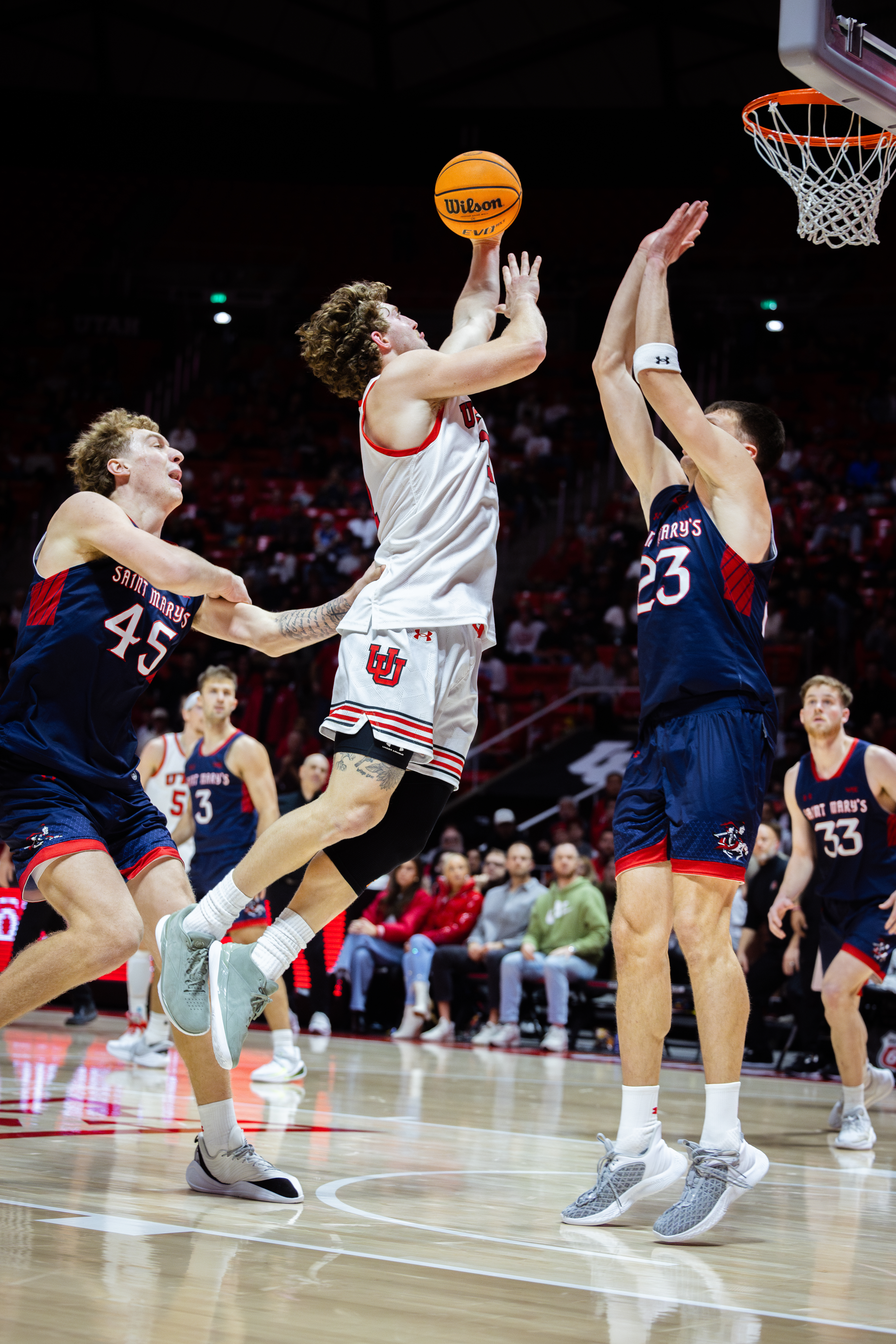Utah Utes Mens Basketball vs. Saint Mary’s Gaels at Jon M. Huntsman Center in Salt Lake City, UT on Saturday, December 07, 2023. Davis Kuhn/Utah Athletics (Davis Kuhn)