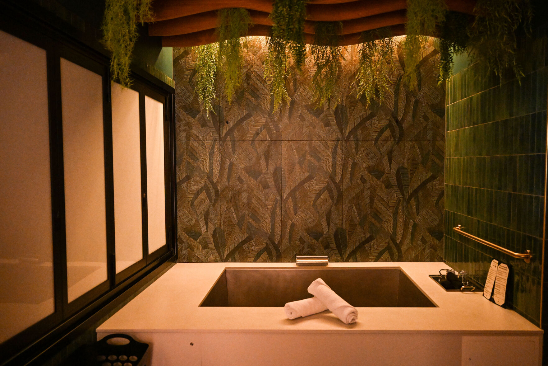 The rooms at Oakwell Beer Spa include a private sauna, shower, and a deep tub with soaking herbs including a bag of hops. (Stephen Swofford, Denver Gazette) (StephenSwoffordPhotographerstephen.swofford@gazette.comhttps://secure.gravatar.com/avatar/1ddcaf11c5d70eaa58546ddc4e038687?d=mm&r=g)