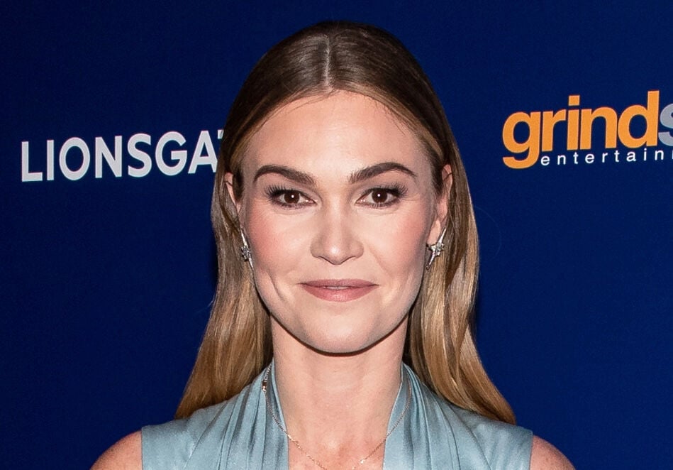 Julia Stiles 2025