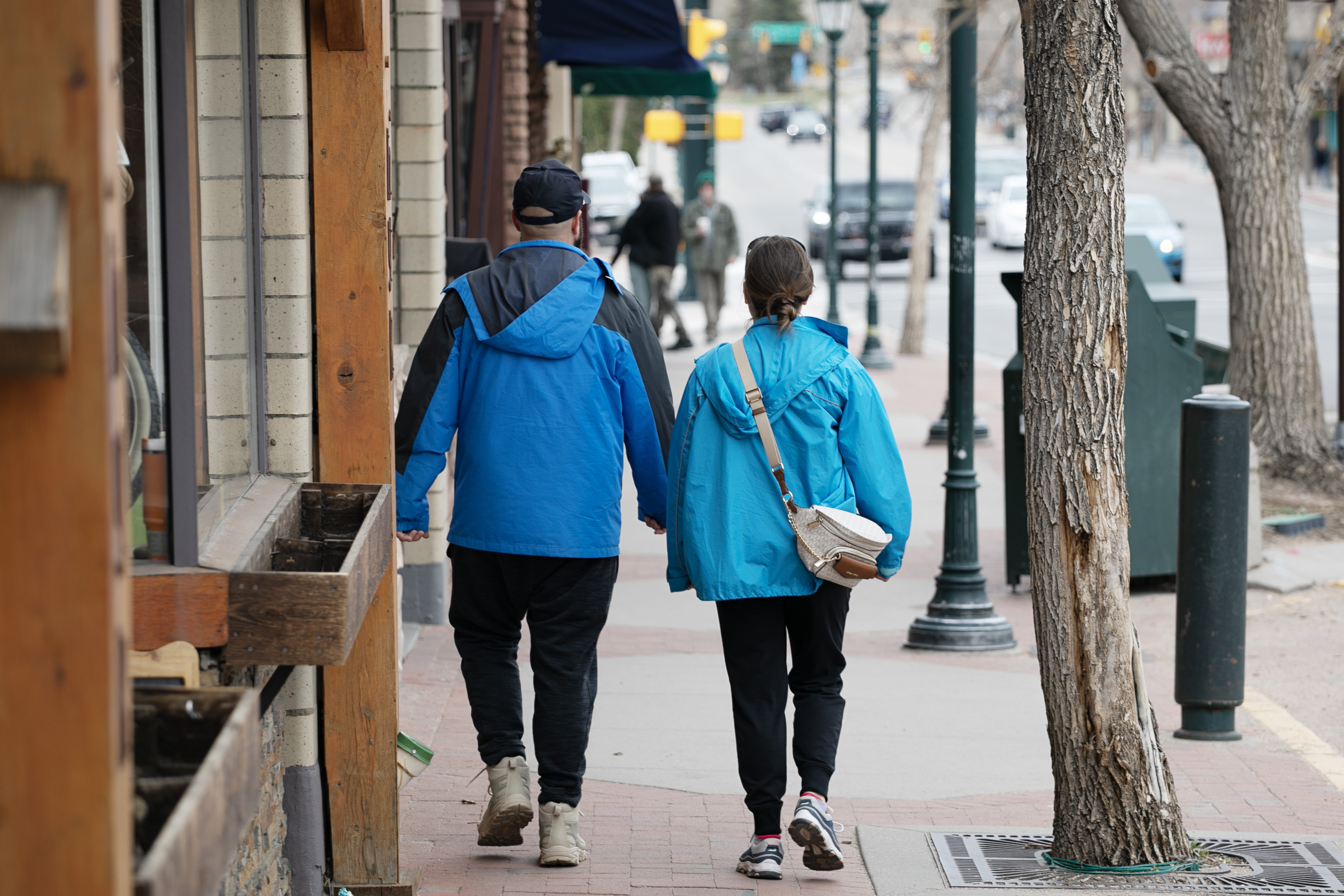 Shoppers move about downtown Estes Park, Colo. on Wednesday, April 23, 2025. The city has a permanent population around 6,000, sees millions of tourists every year. (TomHellauerMultimedia Producertom.hellauer@denvergazette.comhttps://denvergazette.com/content/tncms/avatars/f/9e/622/f9e6228a-3b6b-11ed-bf10-fbb71fa8e421.f54b911252c540f1d61709edc4727a39.png)