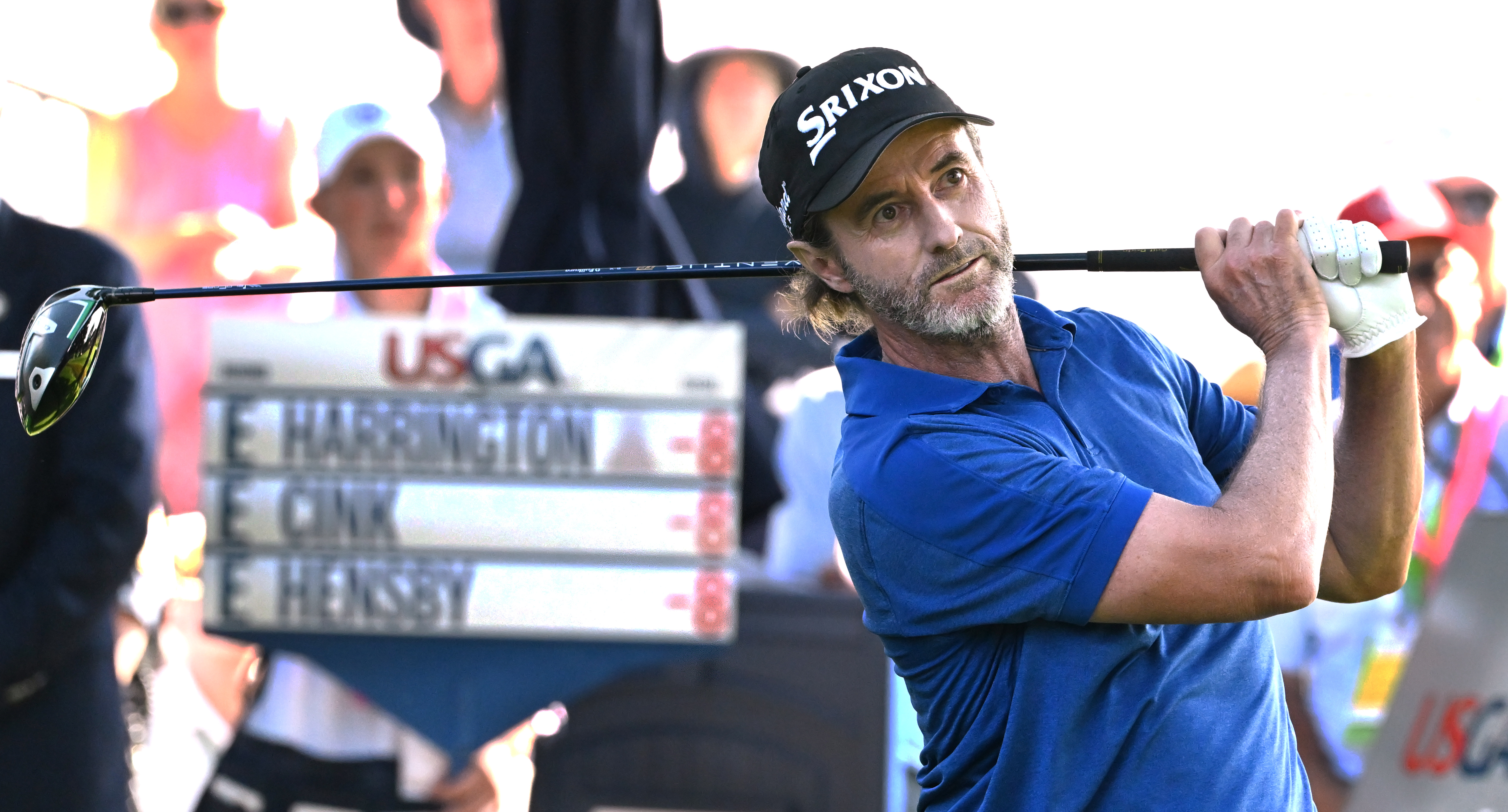 When Mark Hensby started out the last day of the U.S, Senior Open Championship, he was in a three way tie for the lead at -8 on Sunday, June 29, 2025 at the Broadmoor Golf Club in Colorado Springs, Colorado. Hensby is teeing off on the 1st hole. He finished in a tie for 4th place with a -5. (Jerilee Bennett,The Gazette)