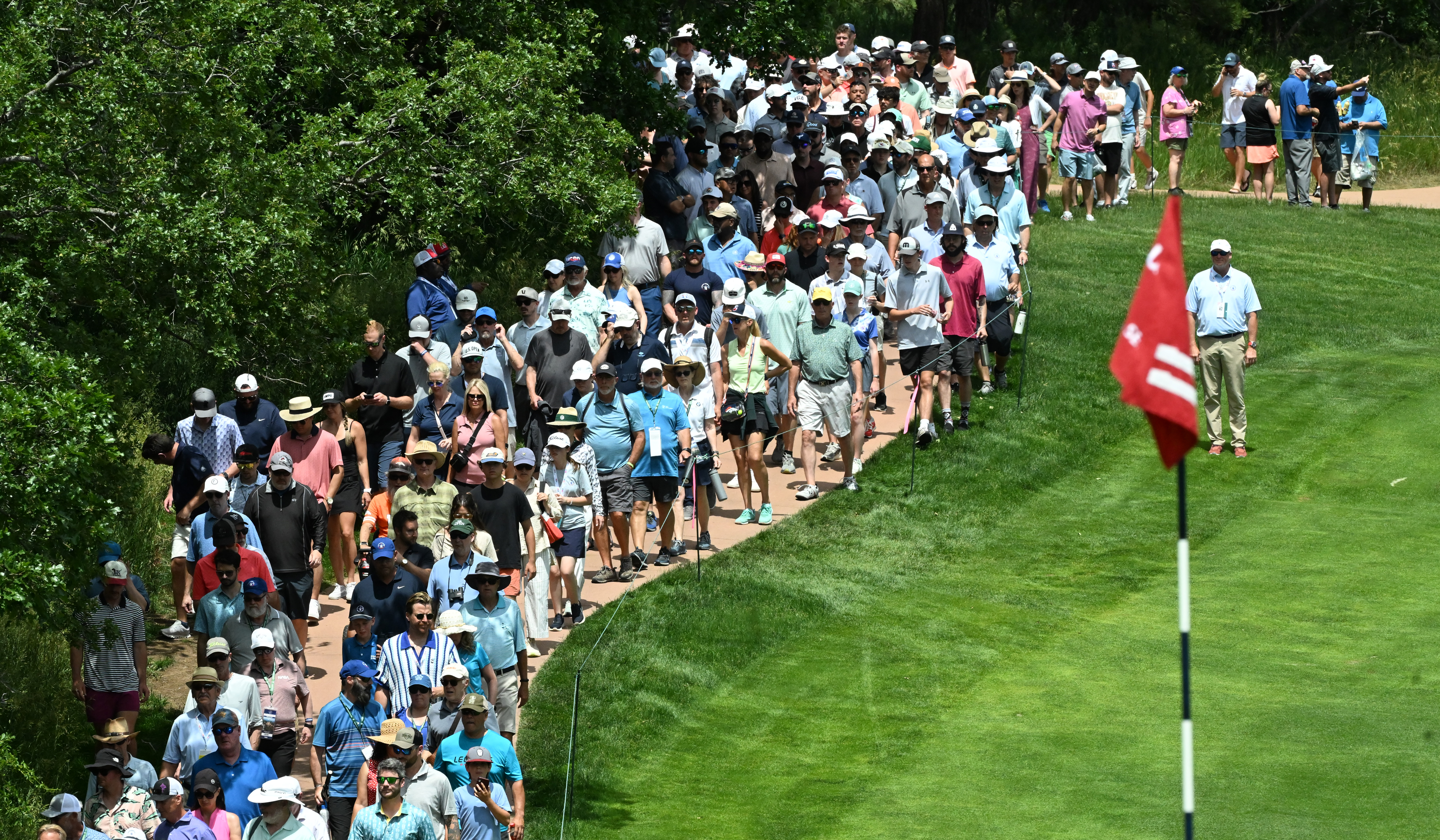 A large crowd follows the leaders to the 11th hole of the U.S, Senior Open Championship on Sunday, June 29, 2025 at the Broadmoor Golf Club in Colorado Springs, Colorado. (Jerilee Bennett,The Gazette)