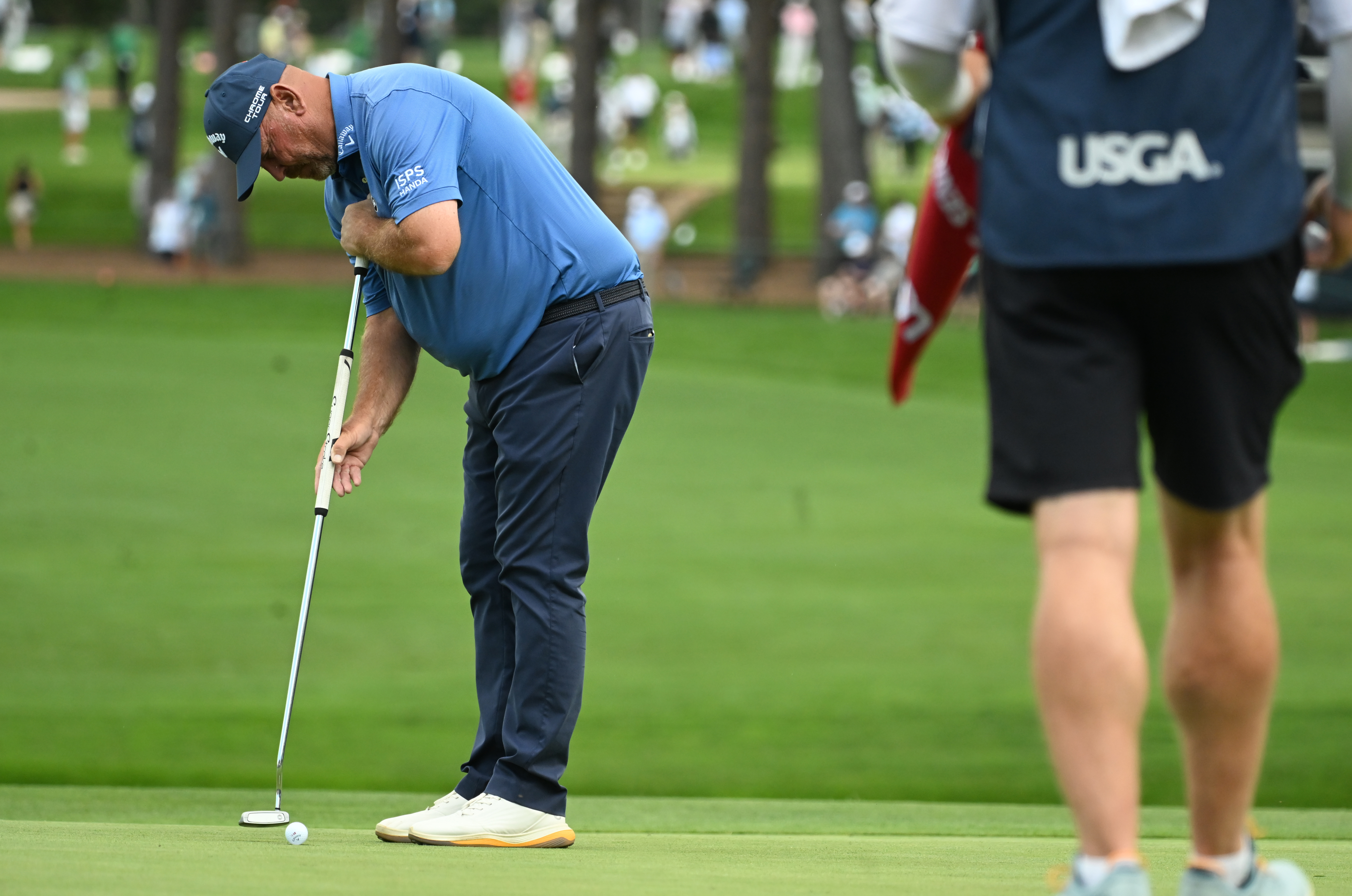 Thomas Bjorn putts on the 18th green on the first day of play at the U.S. Senior Open Championship at the Broadmoor Golf Club on Thursday, June 26, 2025. Bjorn ended up in a 7-way tie for second place. (Jerilee Bennett,The Gazette)