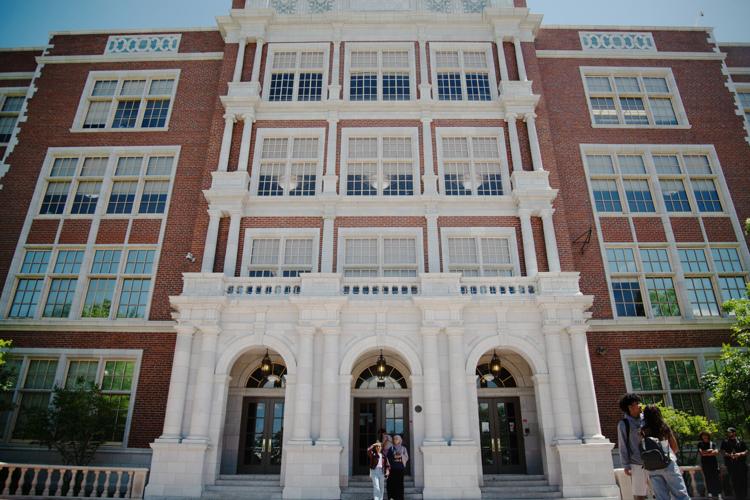 Students leave East High School during lunch (copy)