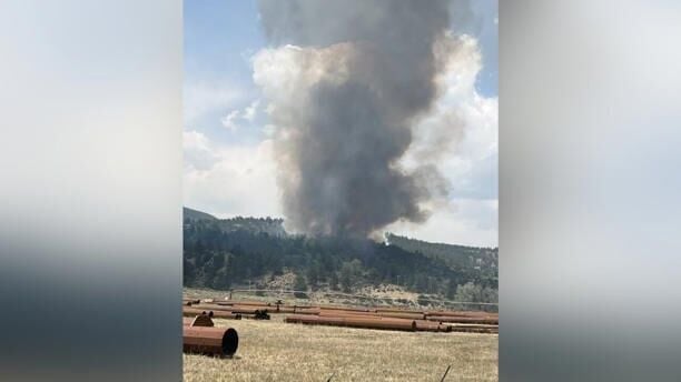Wildfire near Buena Vista destroys homes, forces evacuations