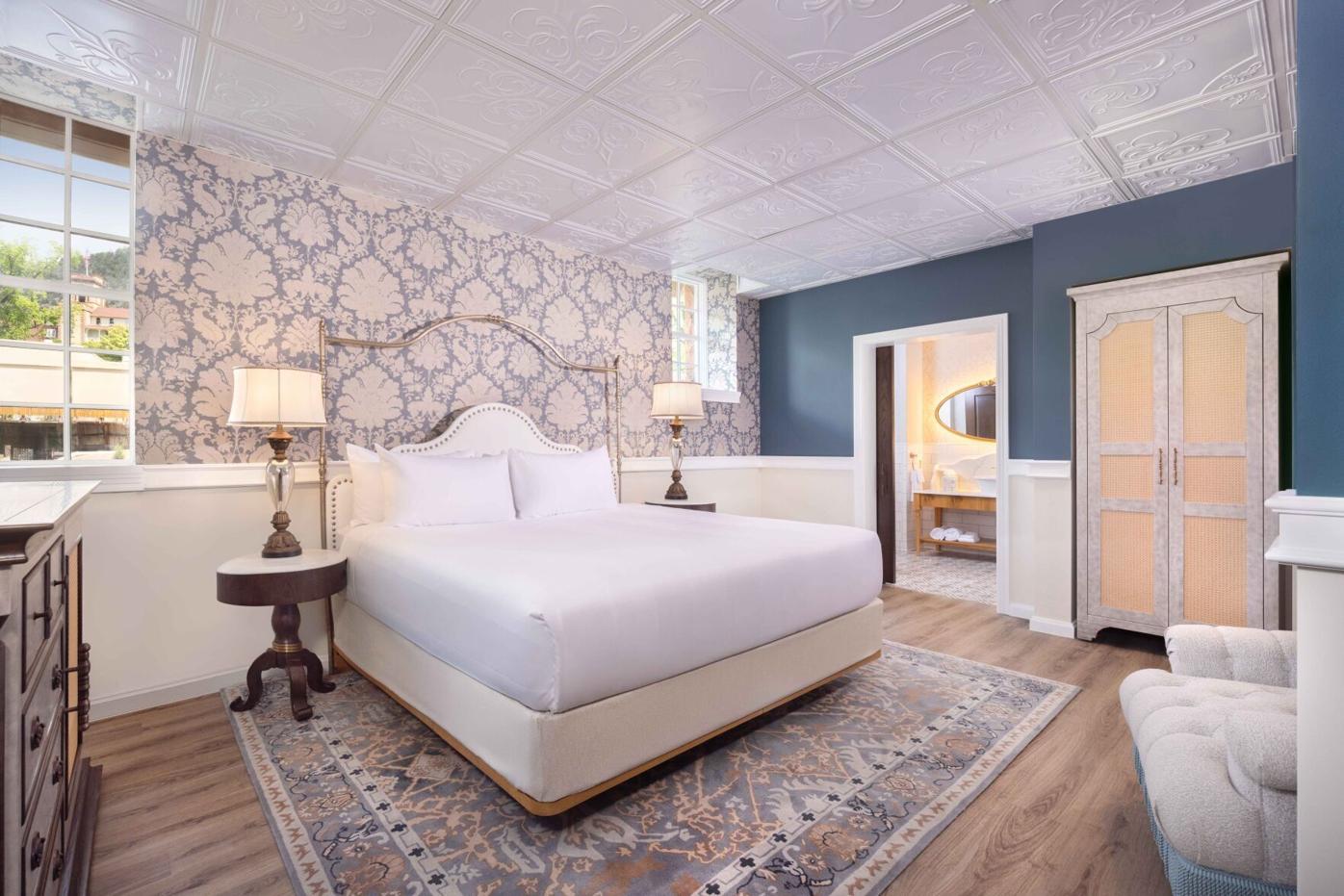 Hotel 1888 Queen Guest Room.jpg