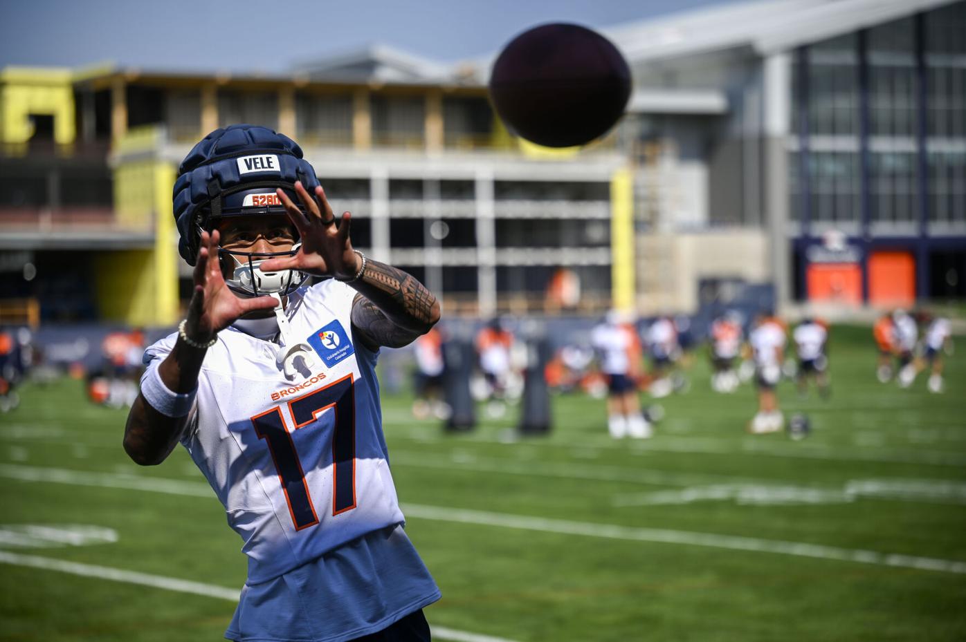 Broncos