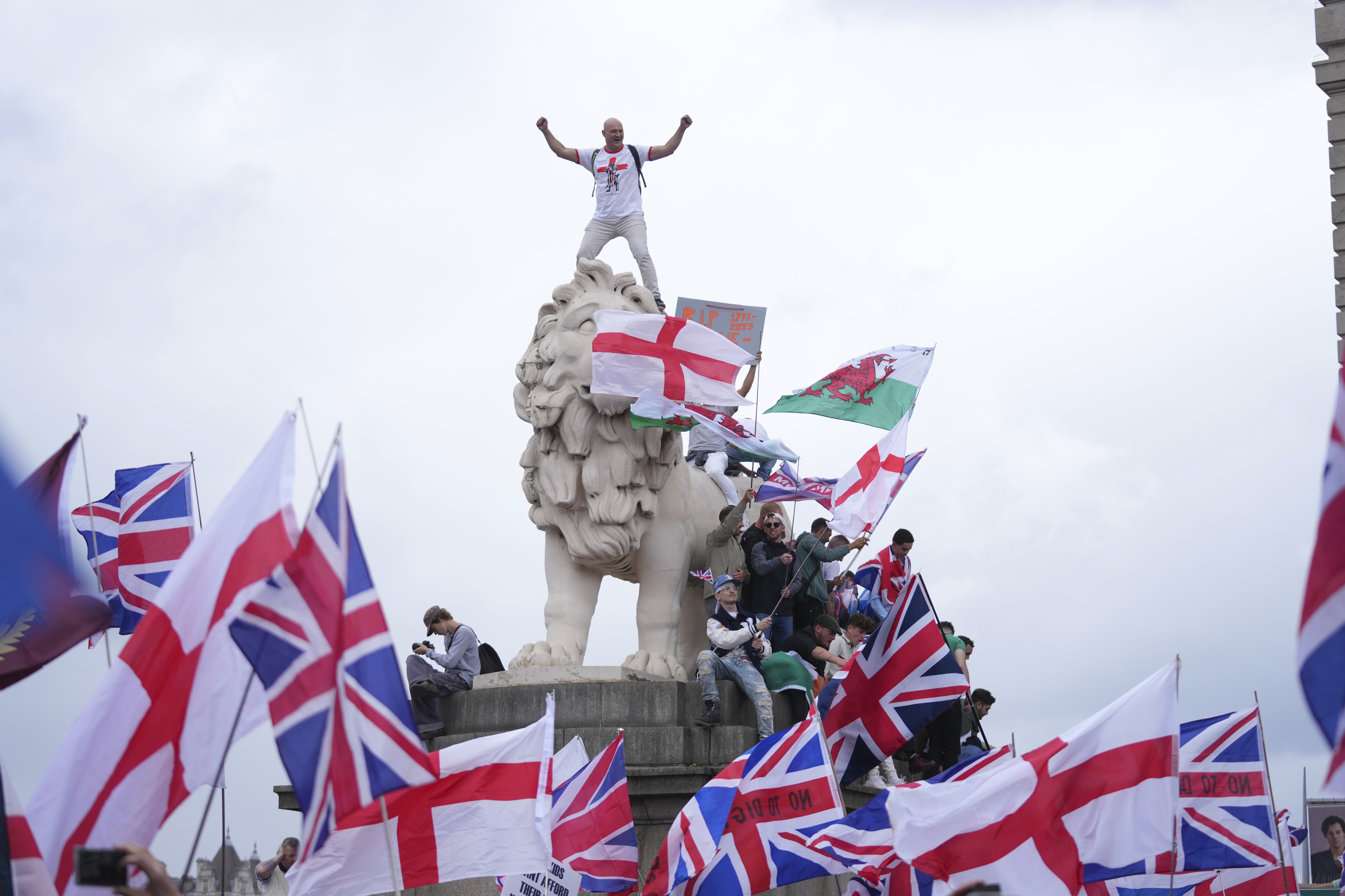 More than 100,000 attend London protest organized by far-right activist, with clashes breaking out