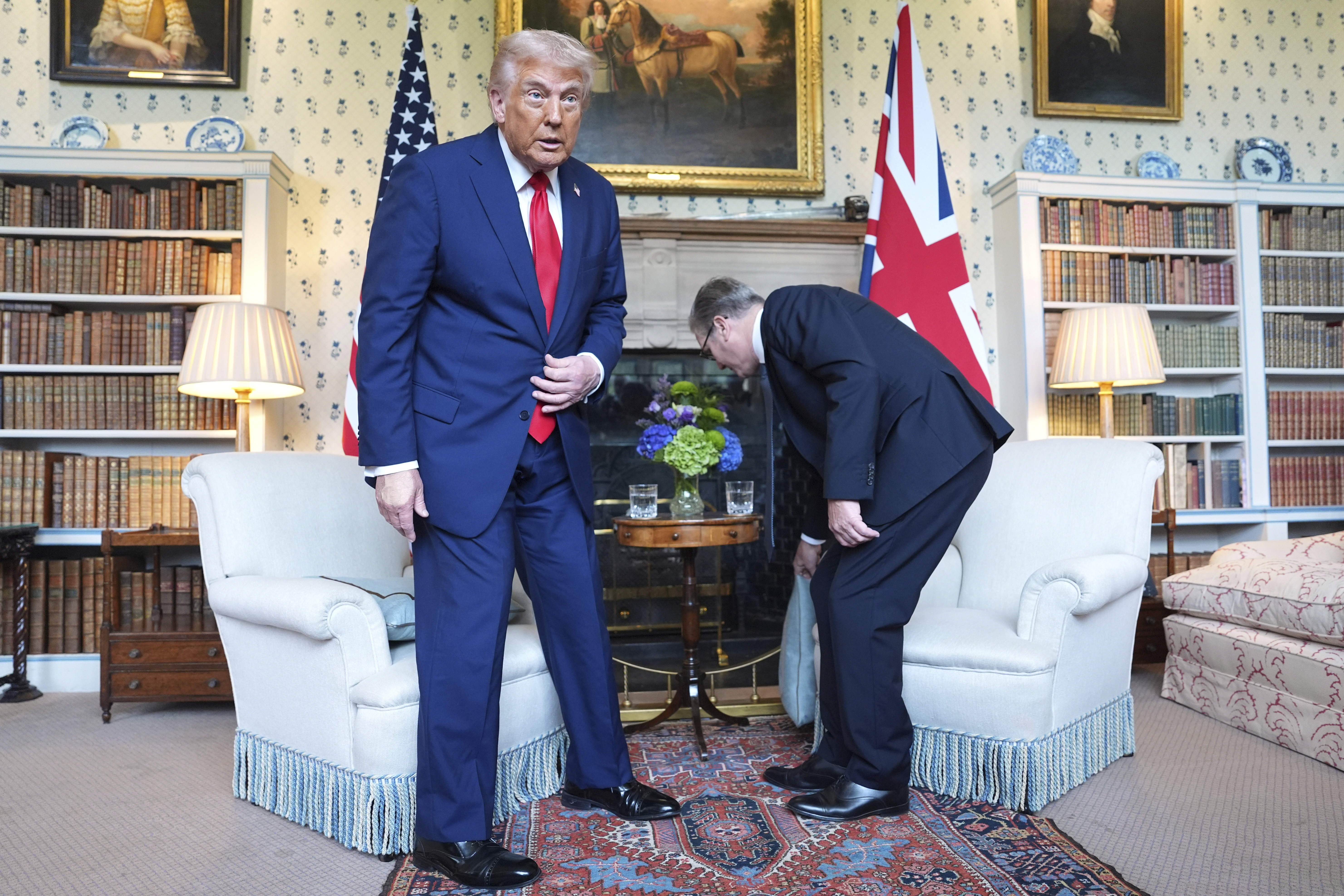 President Donald Trump meets Britain's Prime Minister Keir Starmer at Chequers near Aylesbury, England, Thursday, Sept. 18, 2025. (Evan Vucci - AP)