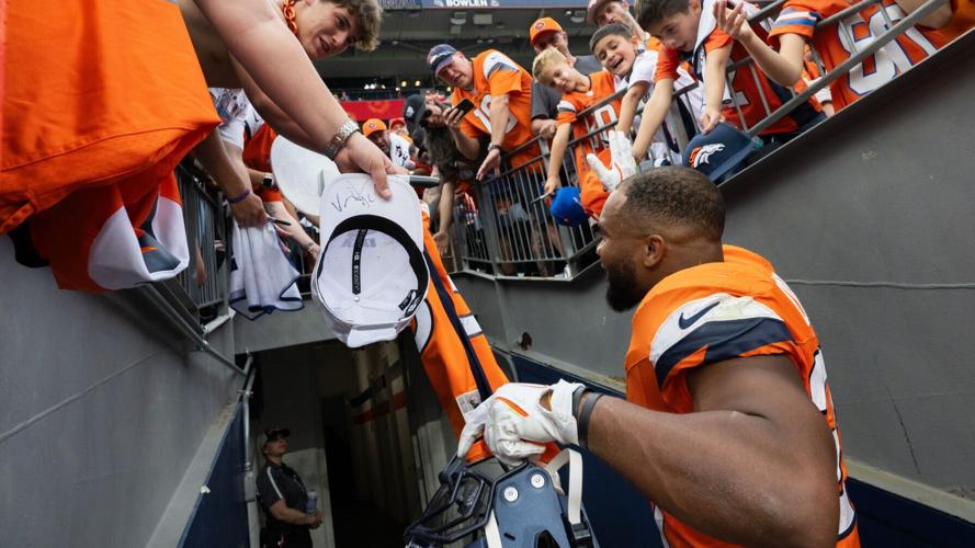 PHOTOS: Broncos win season opener against the Titans