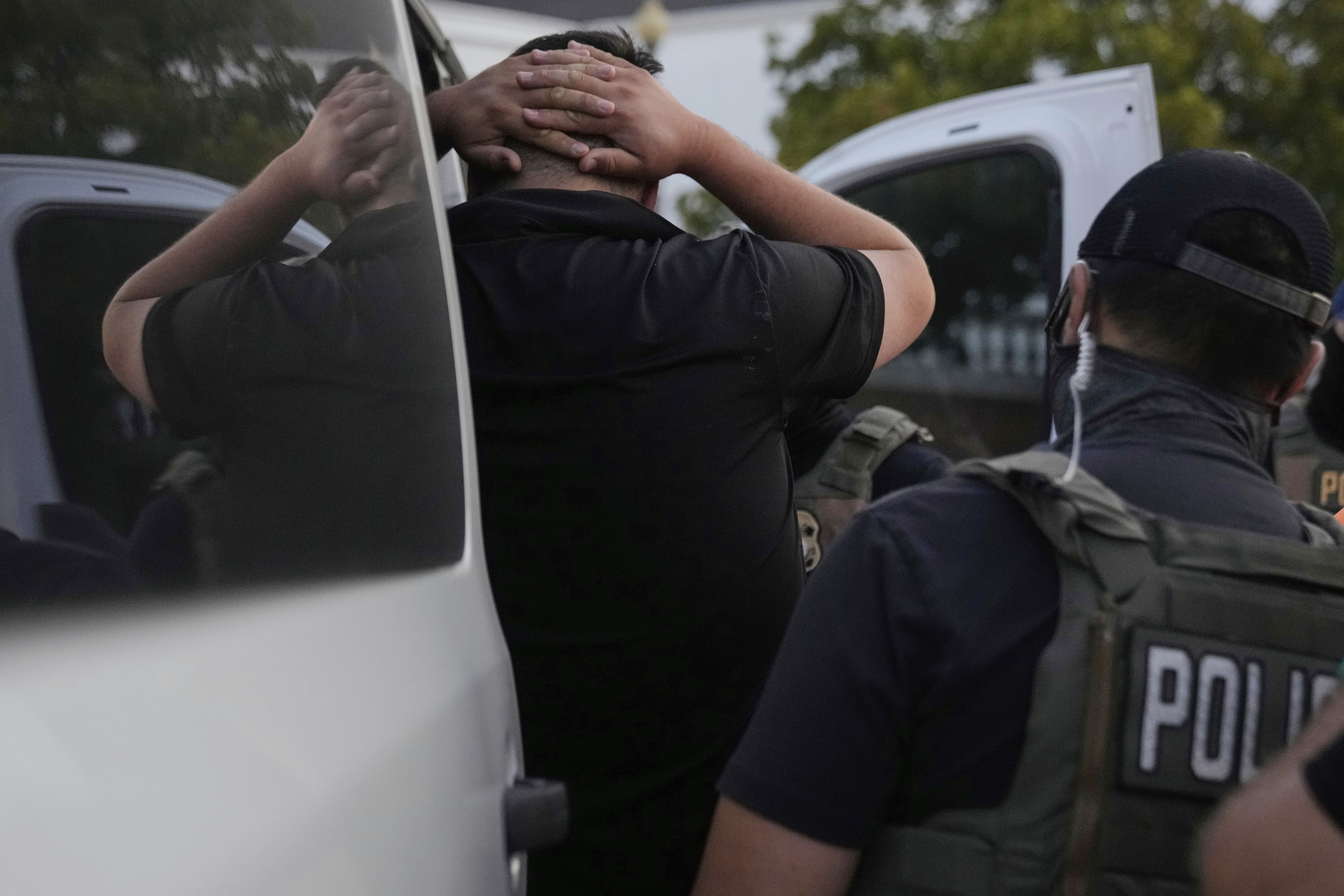ICE arrests nearly 550 in Chicago area as part of ‘Midway Blitz’
