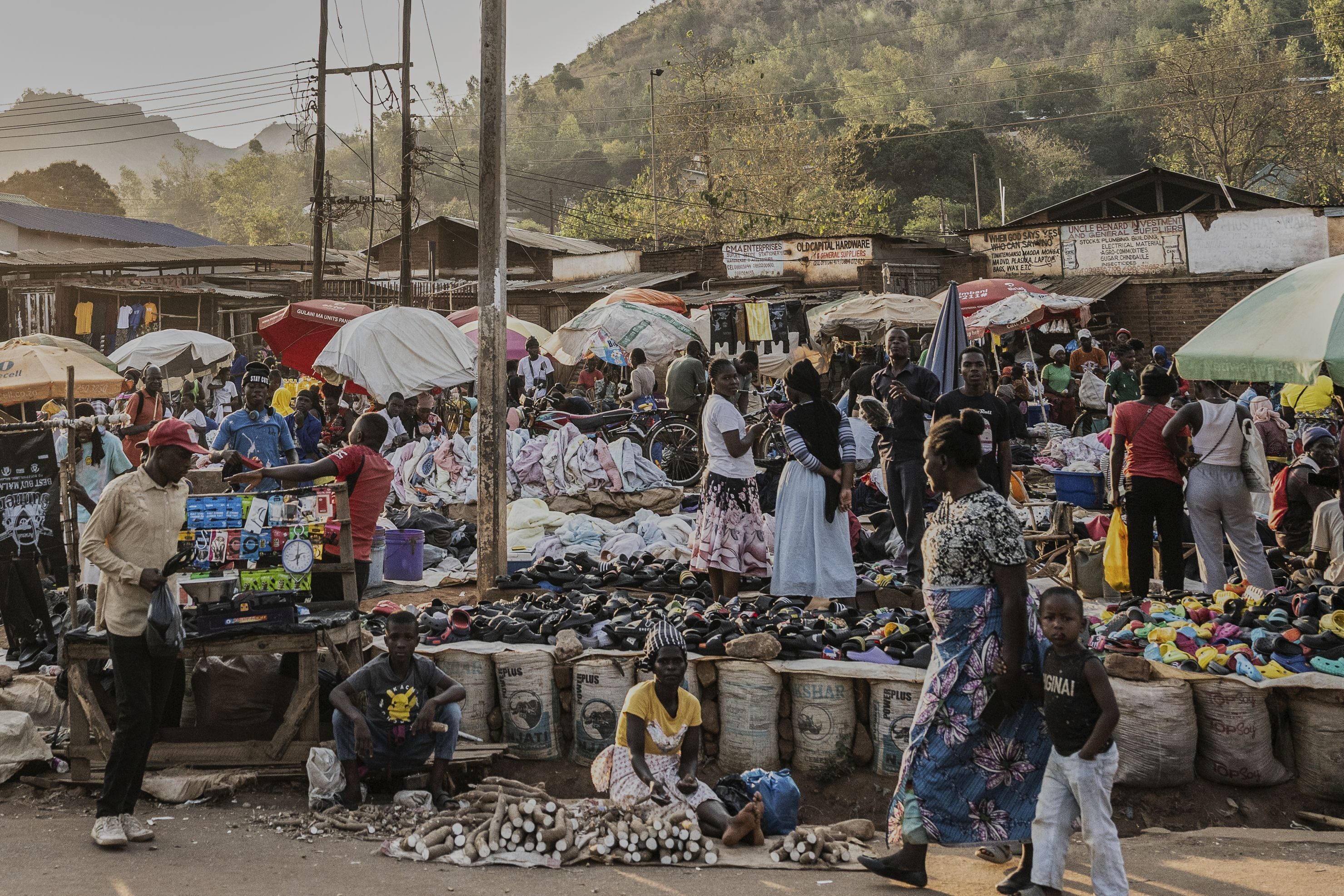Weary Malawians look to this week’s presidential election as nation grapples with an economic crisis