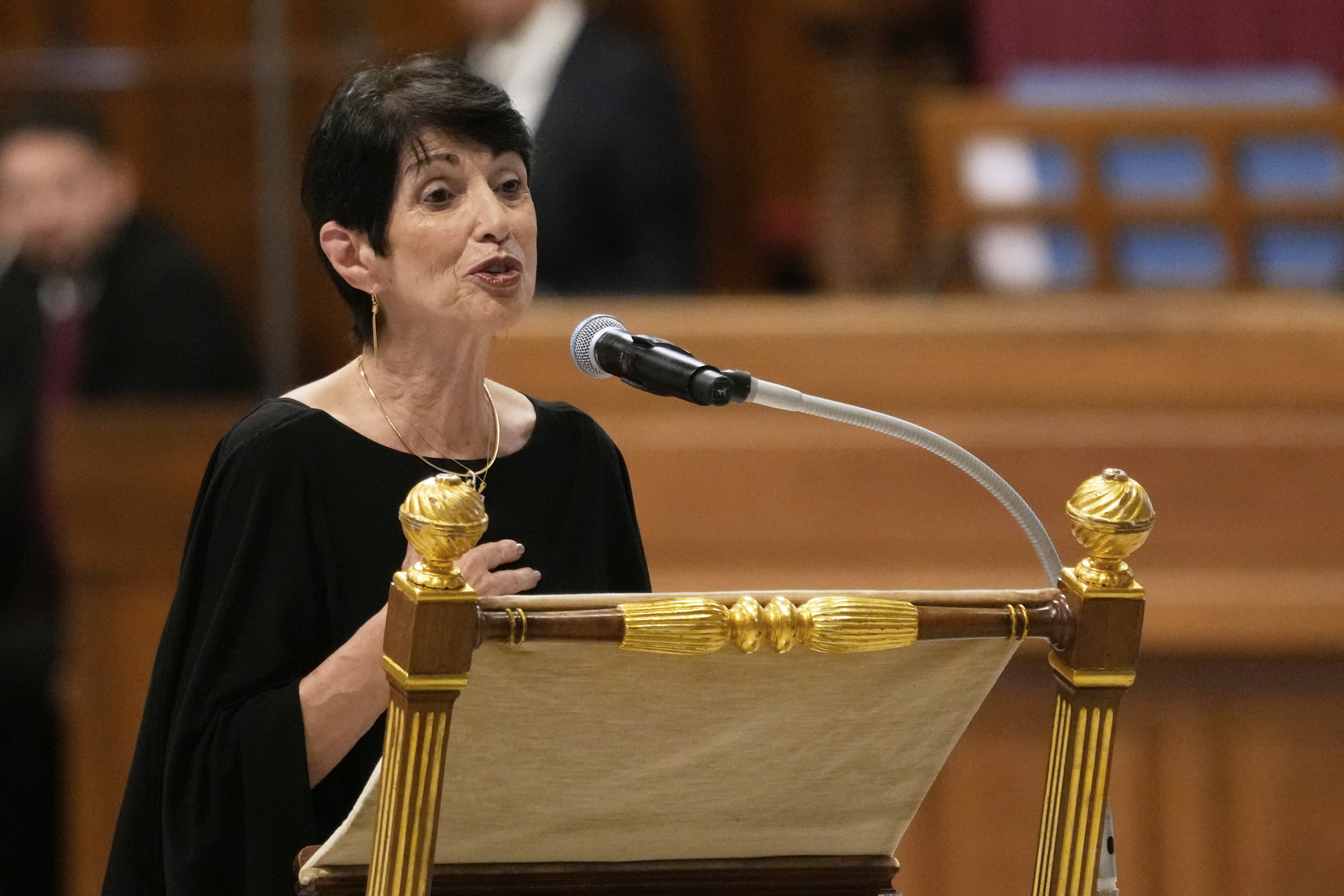 Pope praises forgiveness as mother of slain US journalist James Foley speaks of healing at Vatican