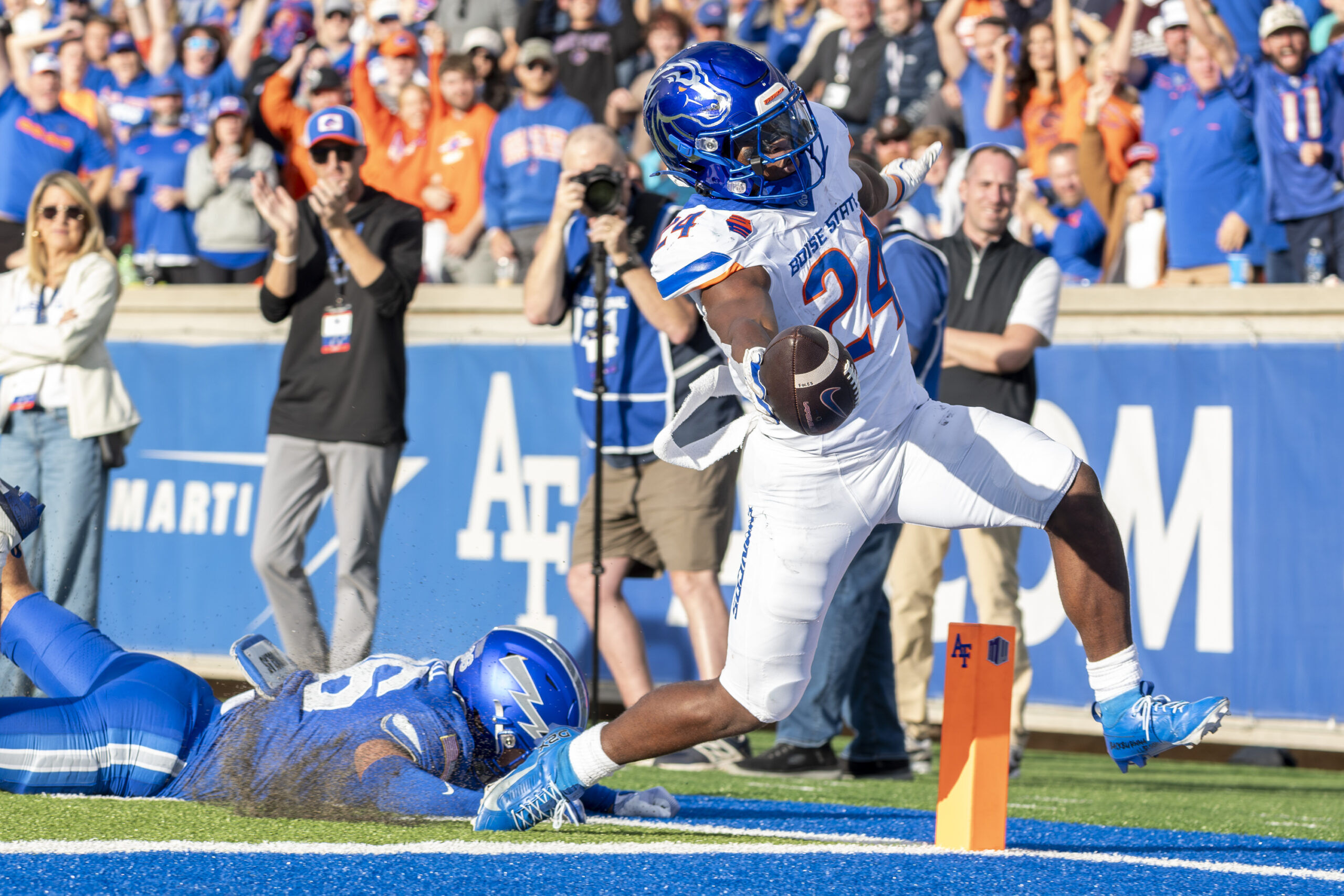 Injuries, graduation, transfers have Air Force football leaning on young defense