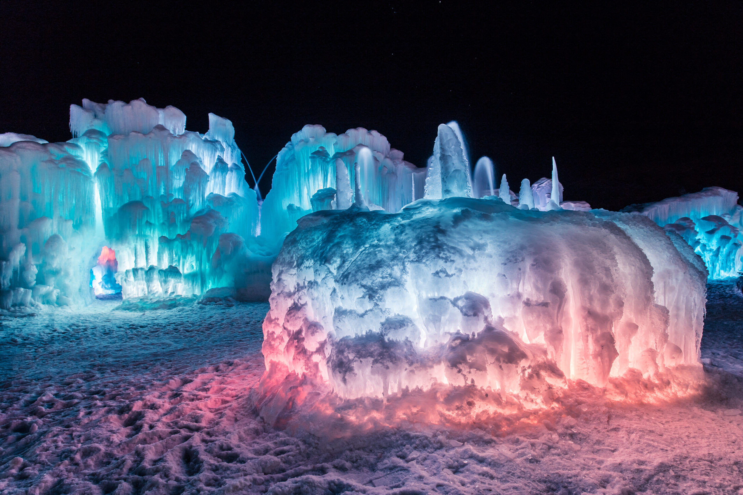 Ice Castles to be constructed in 2 Colorado mountain towns this year