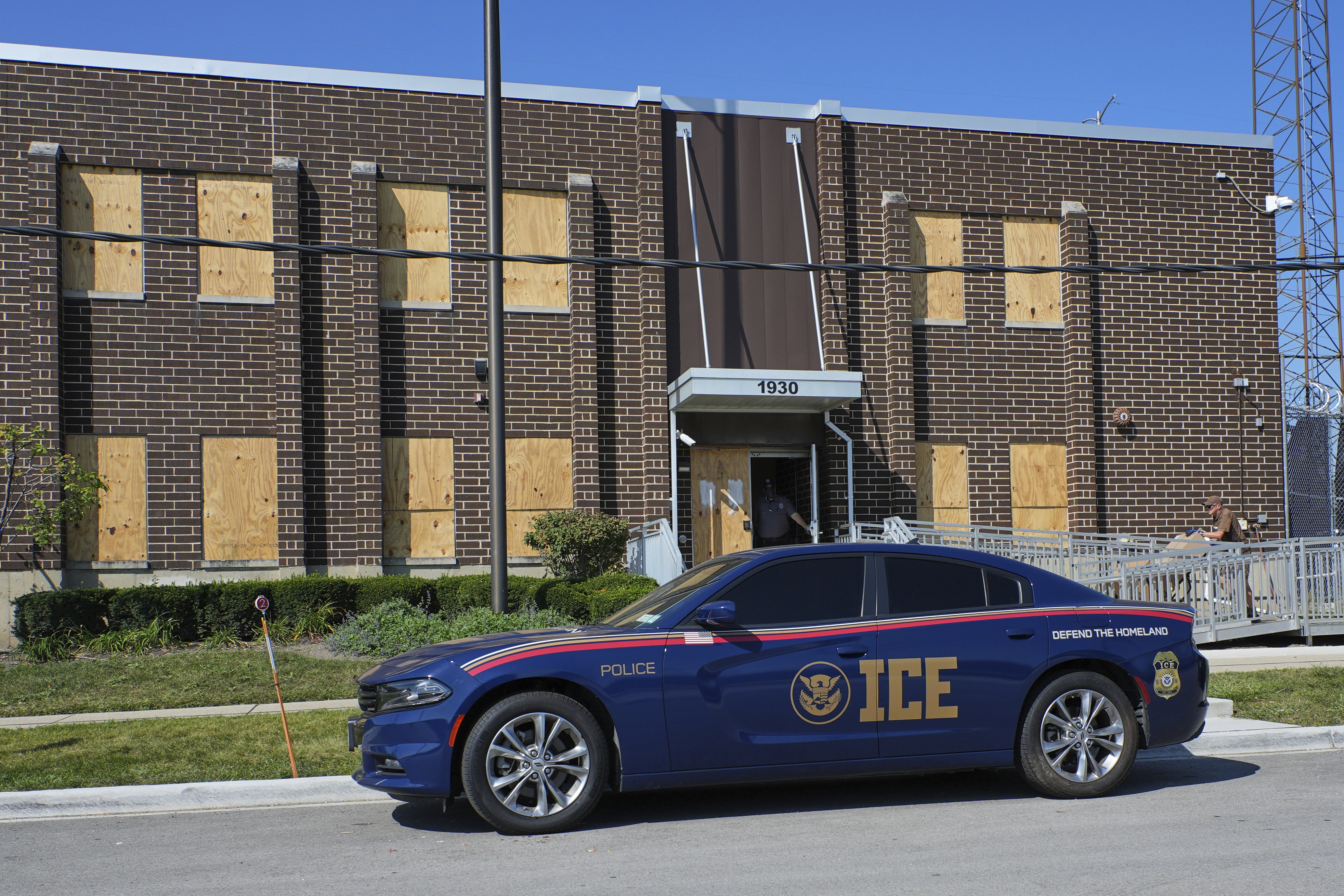 As immigration arrests spike in Chicago, activists escalate tactics to fight back