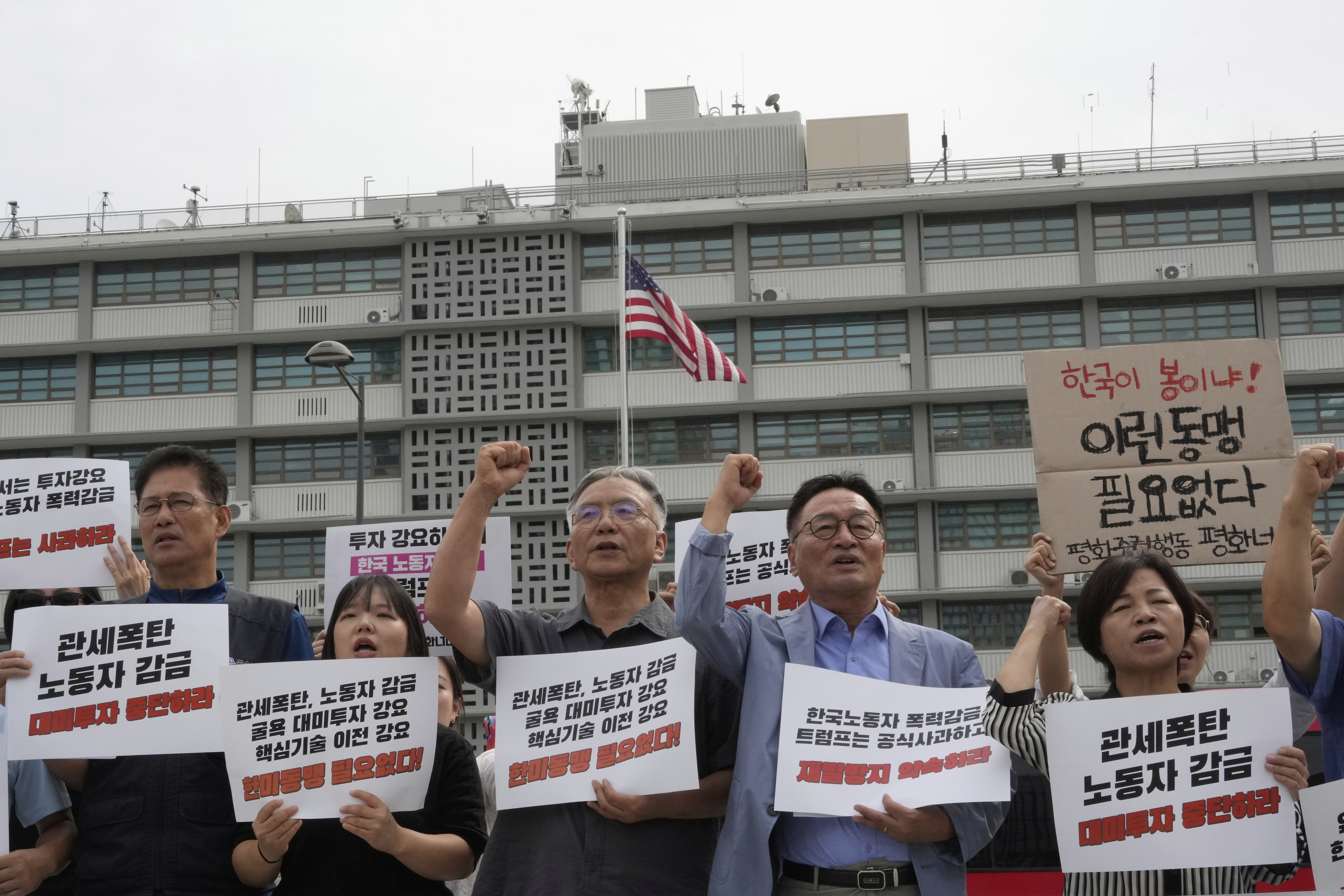 With Hyundai raid, Trump’s immigration crackdown runs into his push for foreign investment