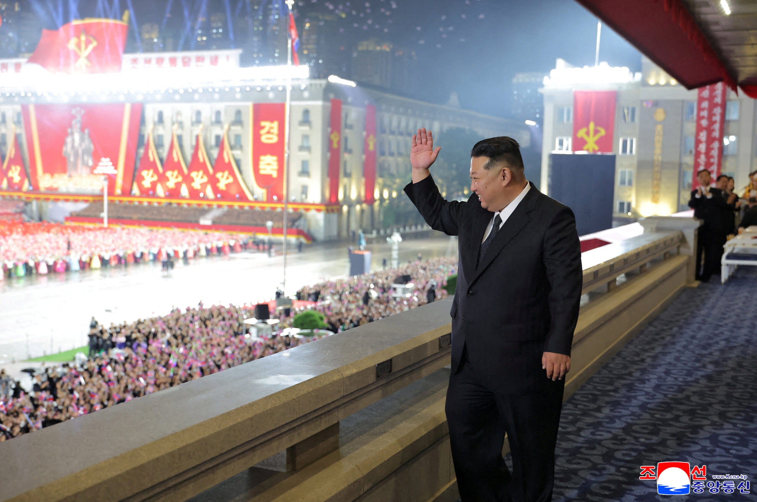 North Korea shows off new intercontinental missile