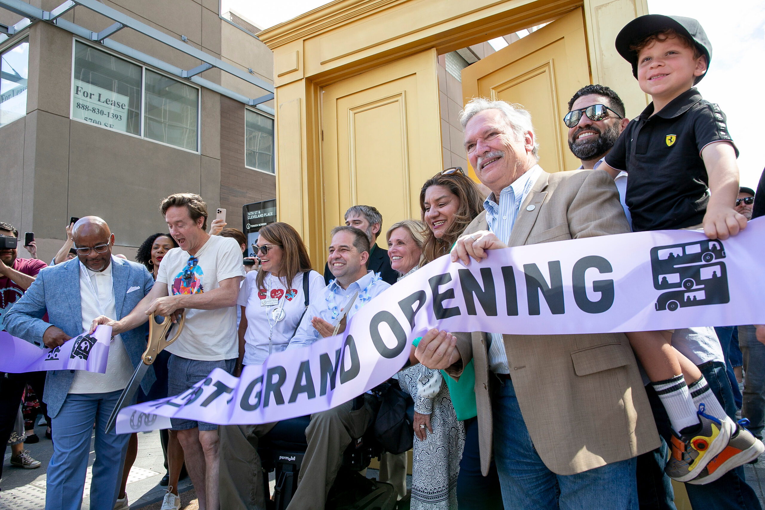 Denver celebrates full reopening of 16th Street