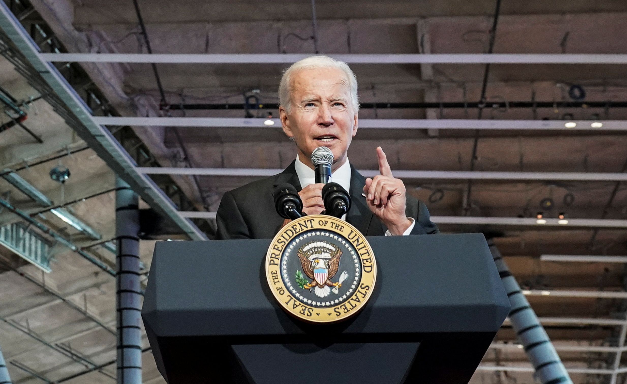 Biden warns of dark days for the country as he urges Americans to stay optimistic