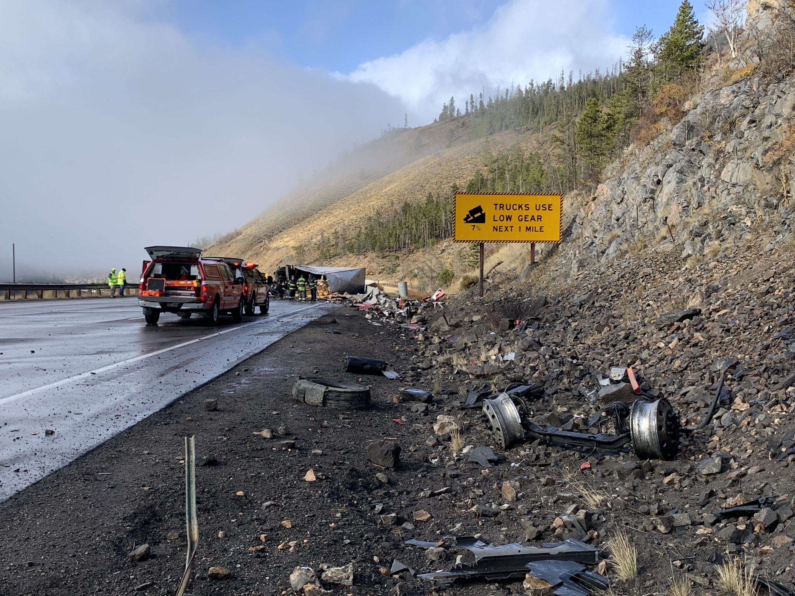Fatal semi-truck crash shuts down I-70 in Colorado