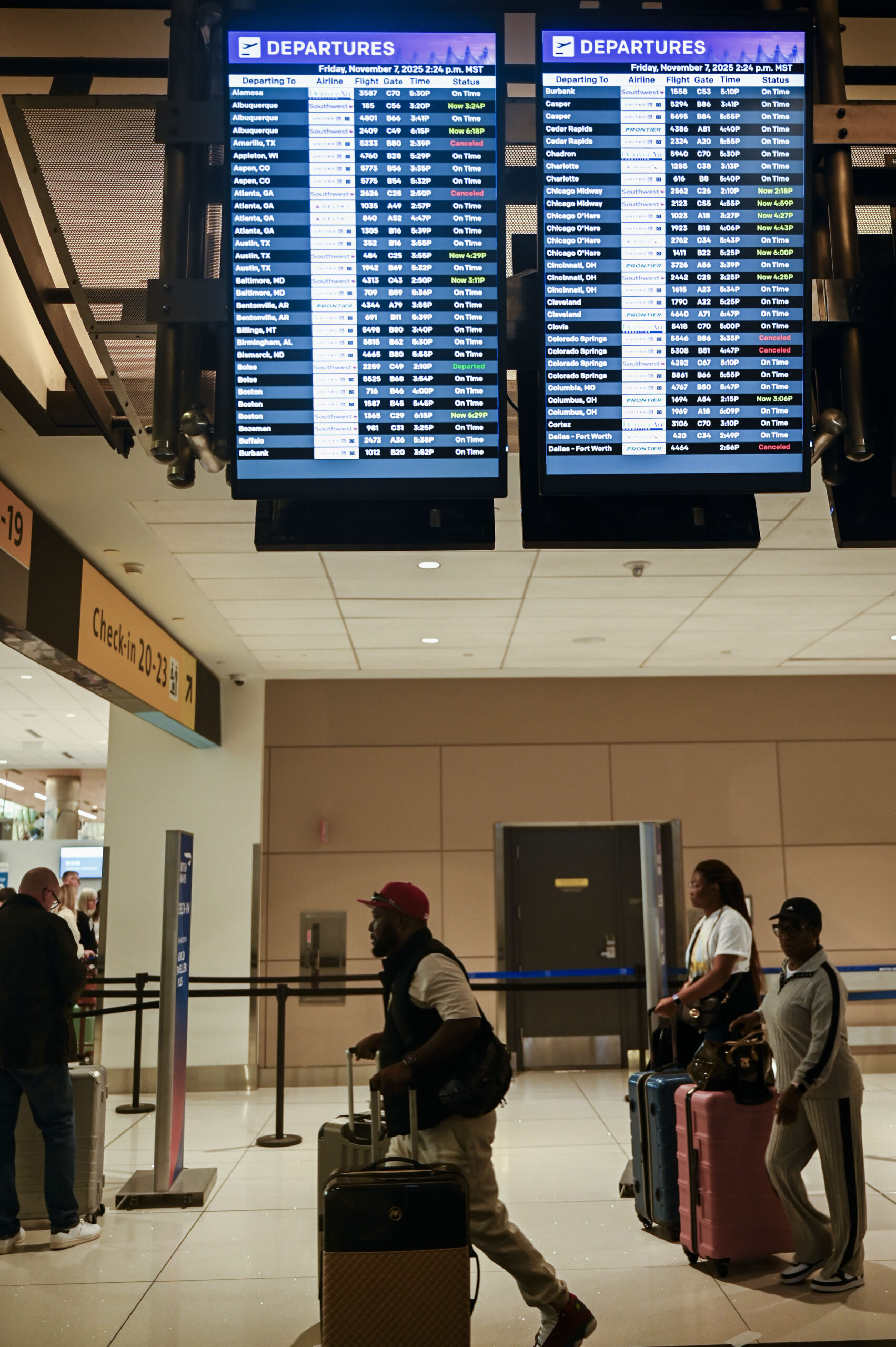 Flight reductions continue at DIA