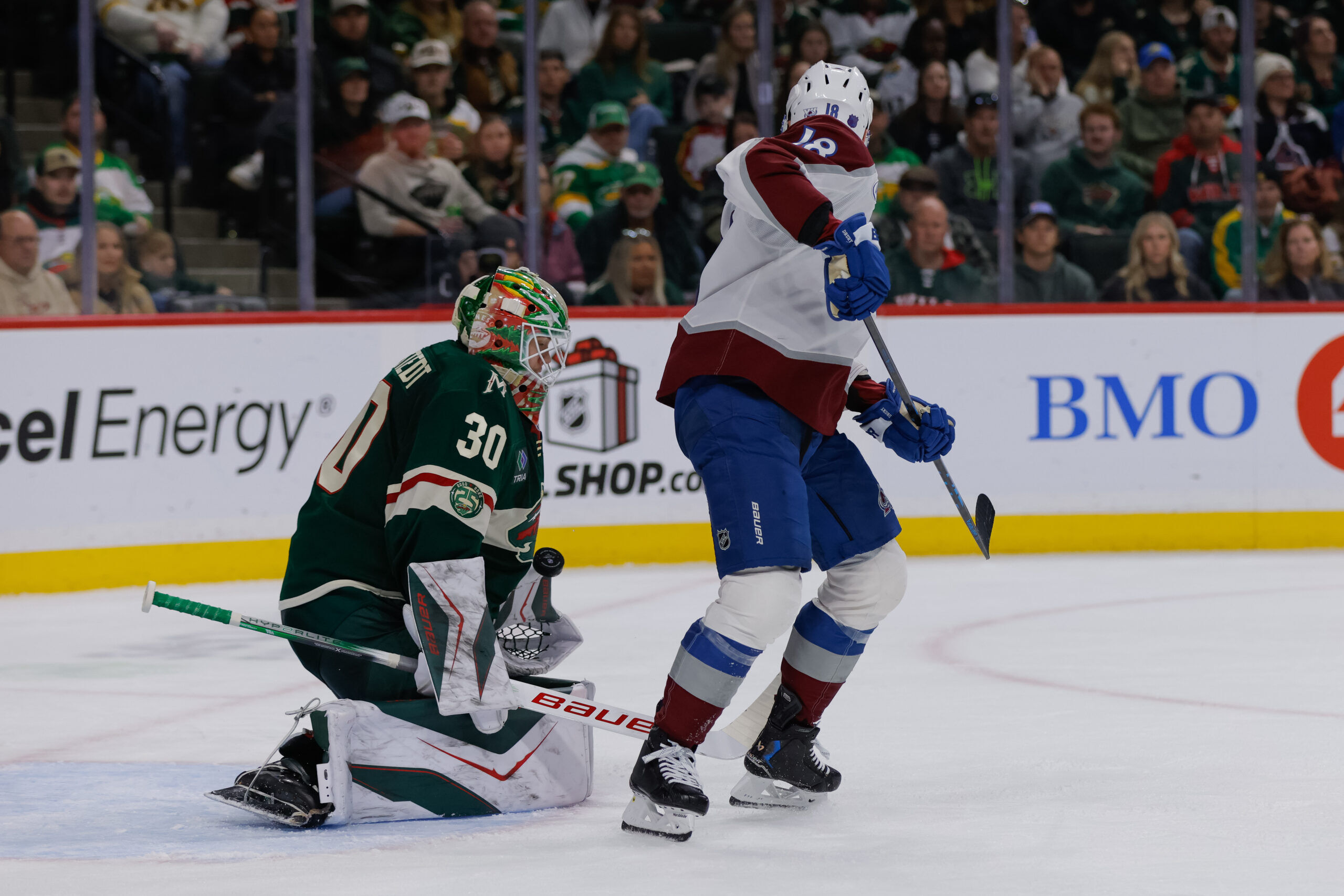 Vintage Landeskog returns in overtime loss as Avalanche win streak ends | 5 takeaways