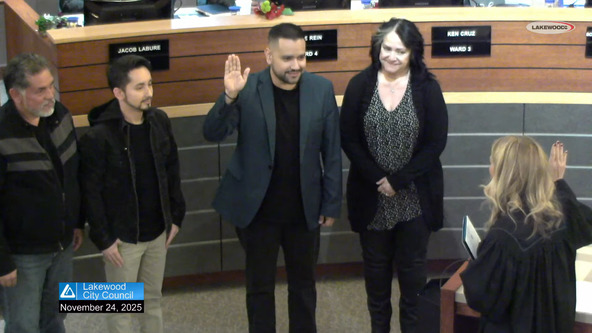 Lakewood swears in new city councilmembers