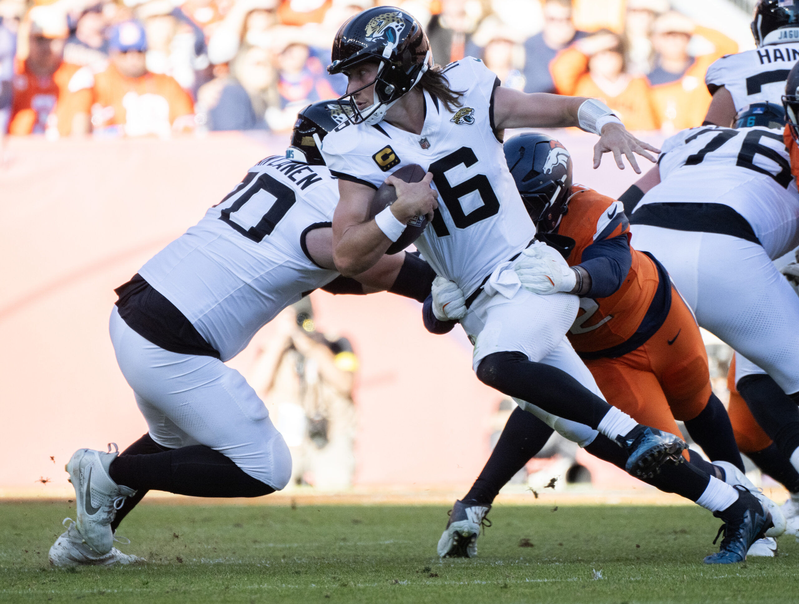 Jaguars’ Trevor Lawrence, not Broncos’ Bo Nix, is second scariest QB in AFC | Cheers and Boos