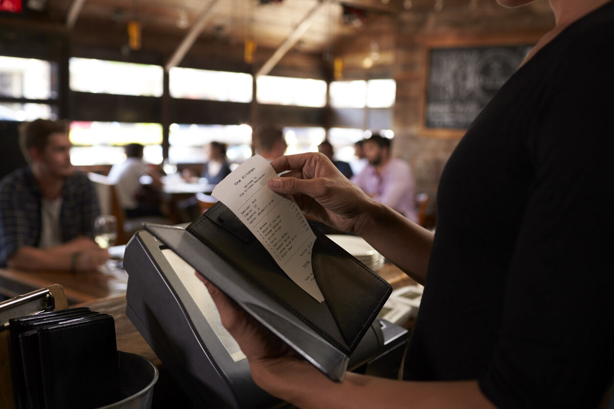 New law bans ‘hidden fees’ at Colorado’s restaurants starting in 2026