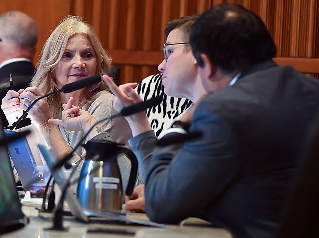 Aurora City Council to discuss tobacco retail license to address youth access