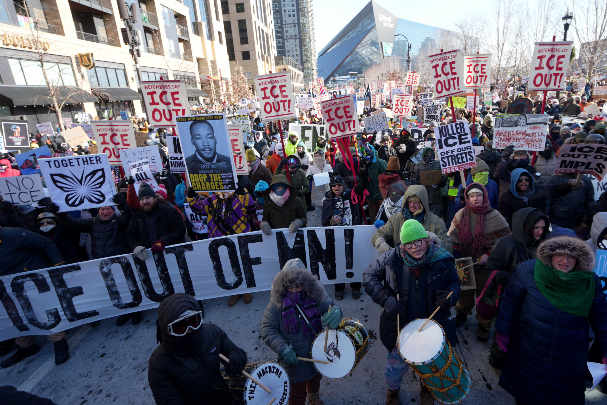 ICE officers receive new directive not to engage with ‘agitators’ in Minnesota