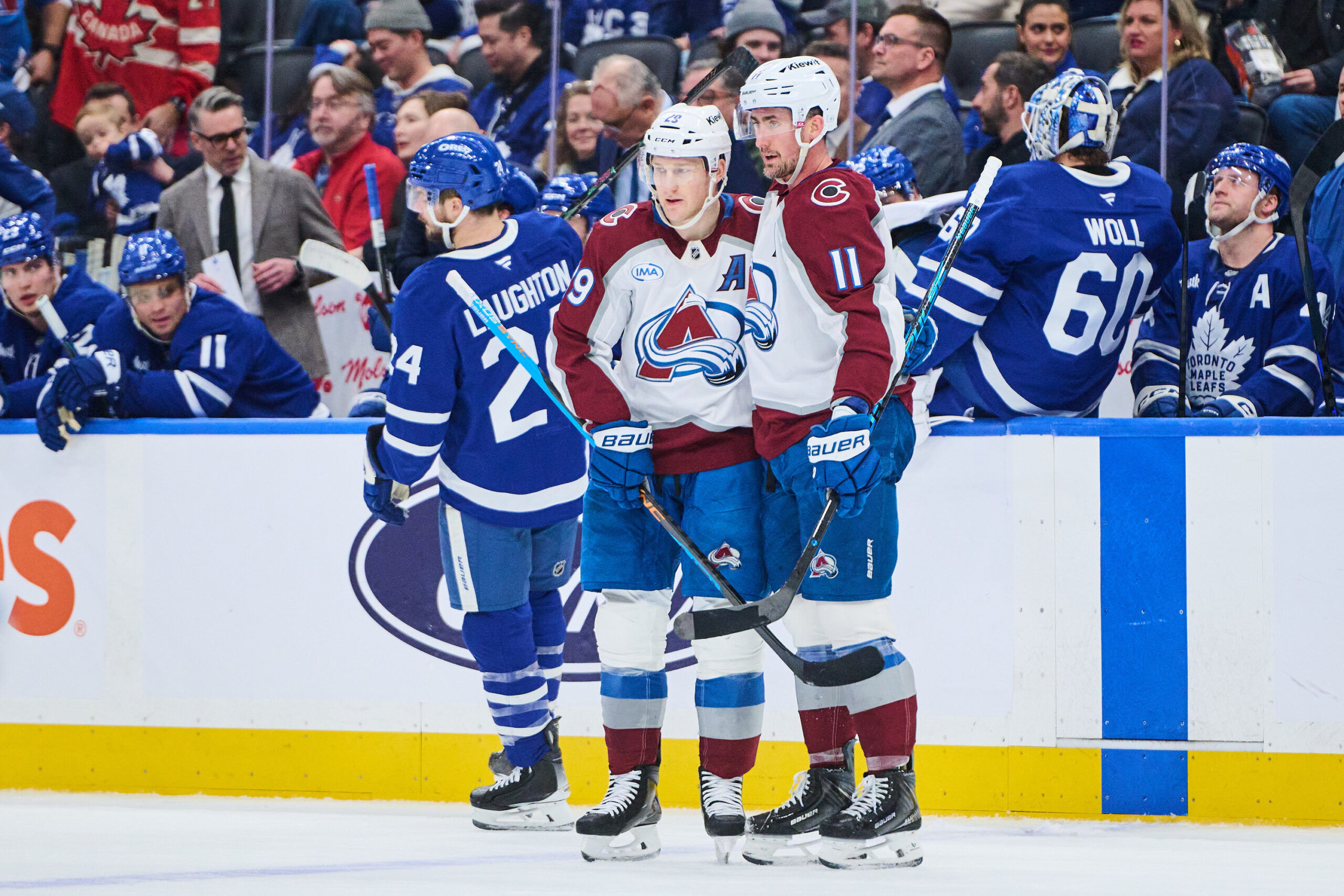 Brock Nelson stays hot, scores hat trick as Avalanche bounce back in 4-1 win over Maple Leafs