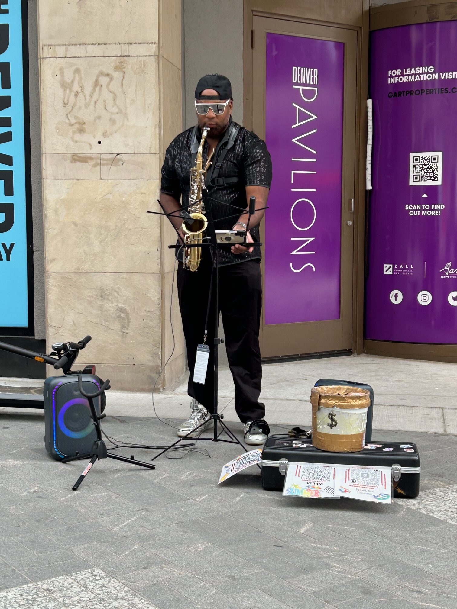 A busker named Gerard Boi