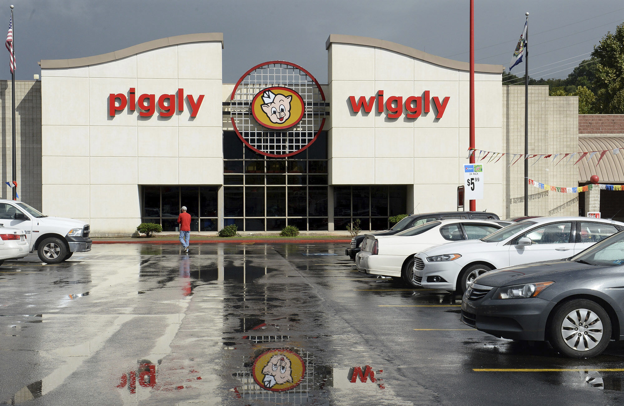 Yes, indeed, Piggly Wiggly grocery stores once had a home in Colorado Springs