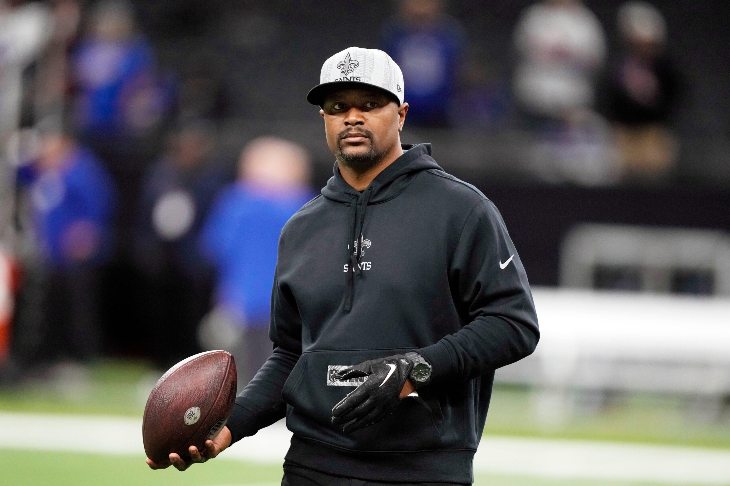 Broncos expected to hire Ronald Curry as wide receivers coach, source says