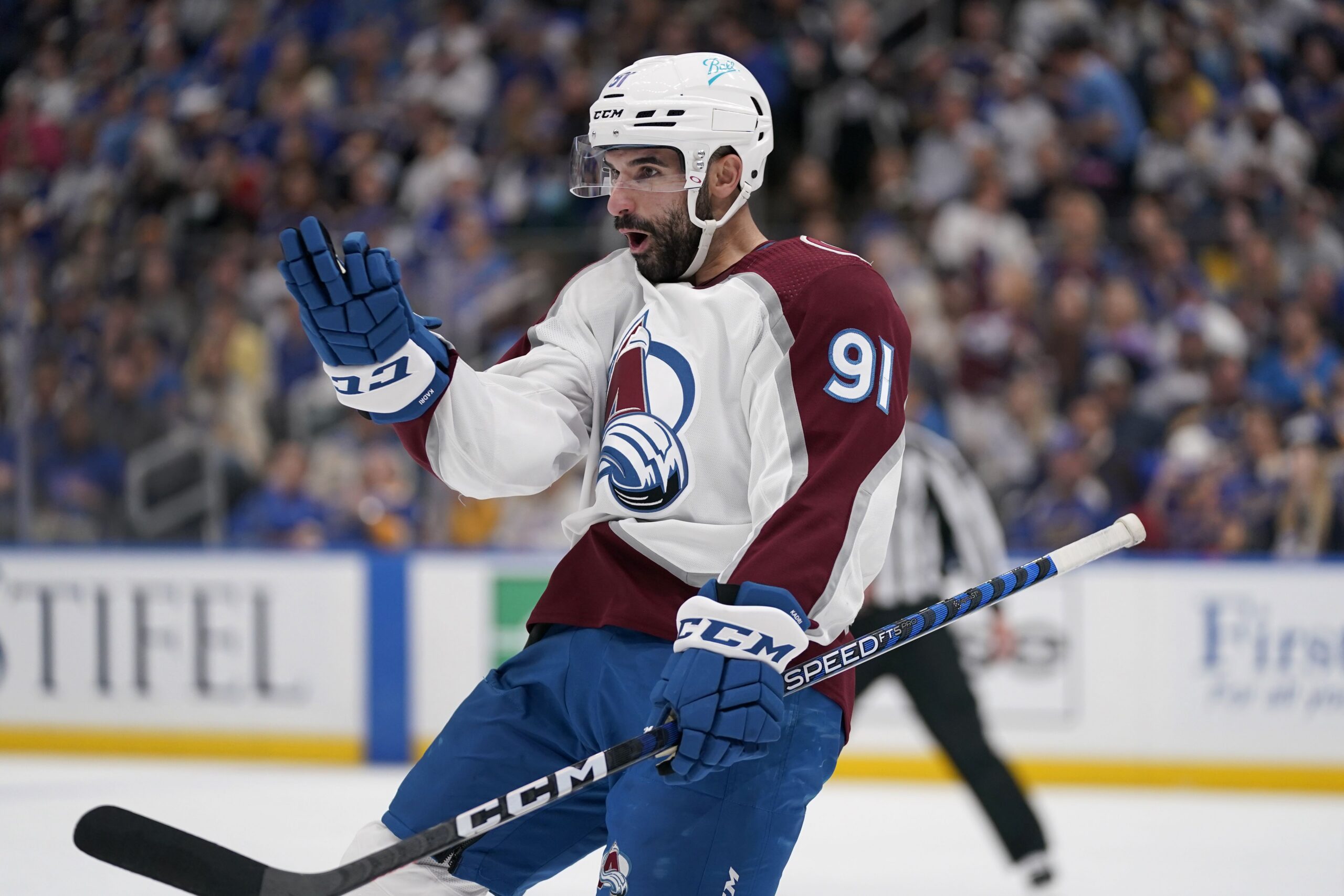 Nazem Kadri returns home as Avalanche reacquire Stanley Cup-winning center