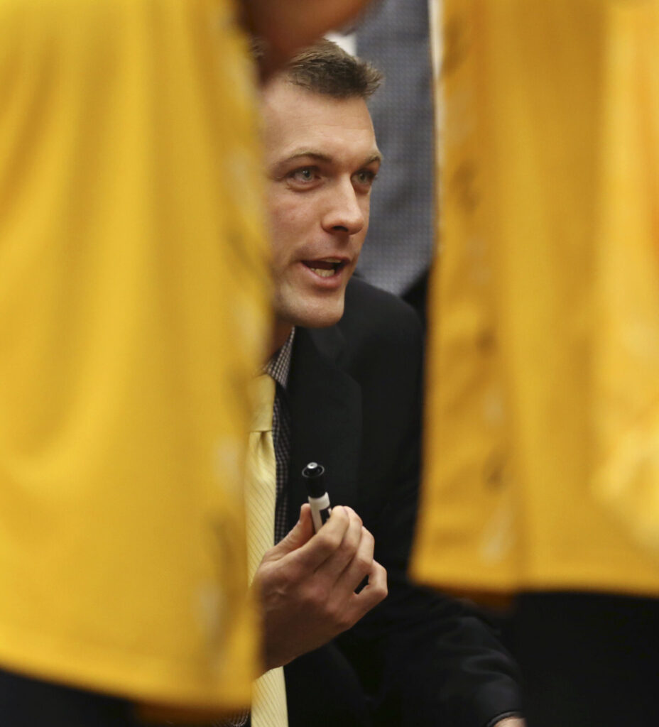 Instant reaction: Air Force basketball coaching hire looks like exciting change of pace