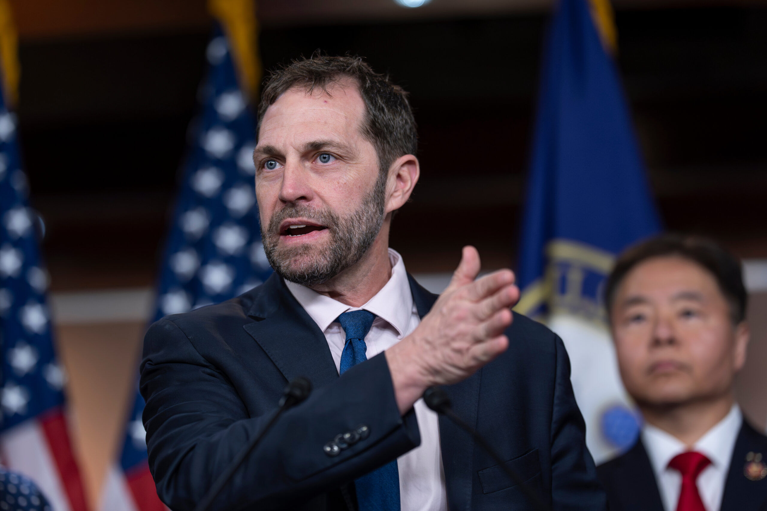 Senate GOP votes down legislation to halt Iran war