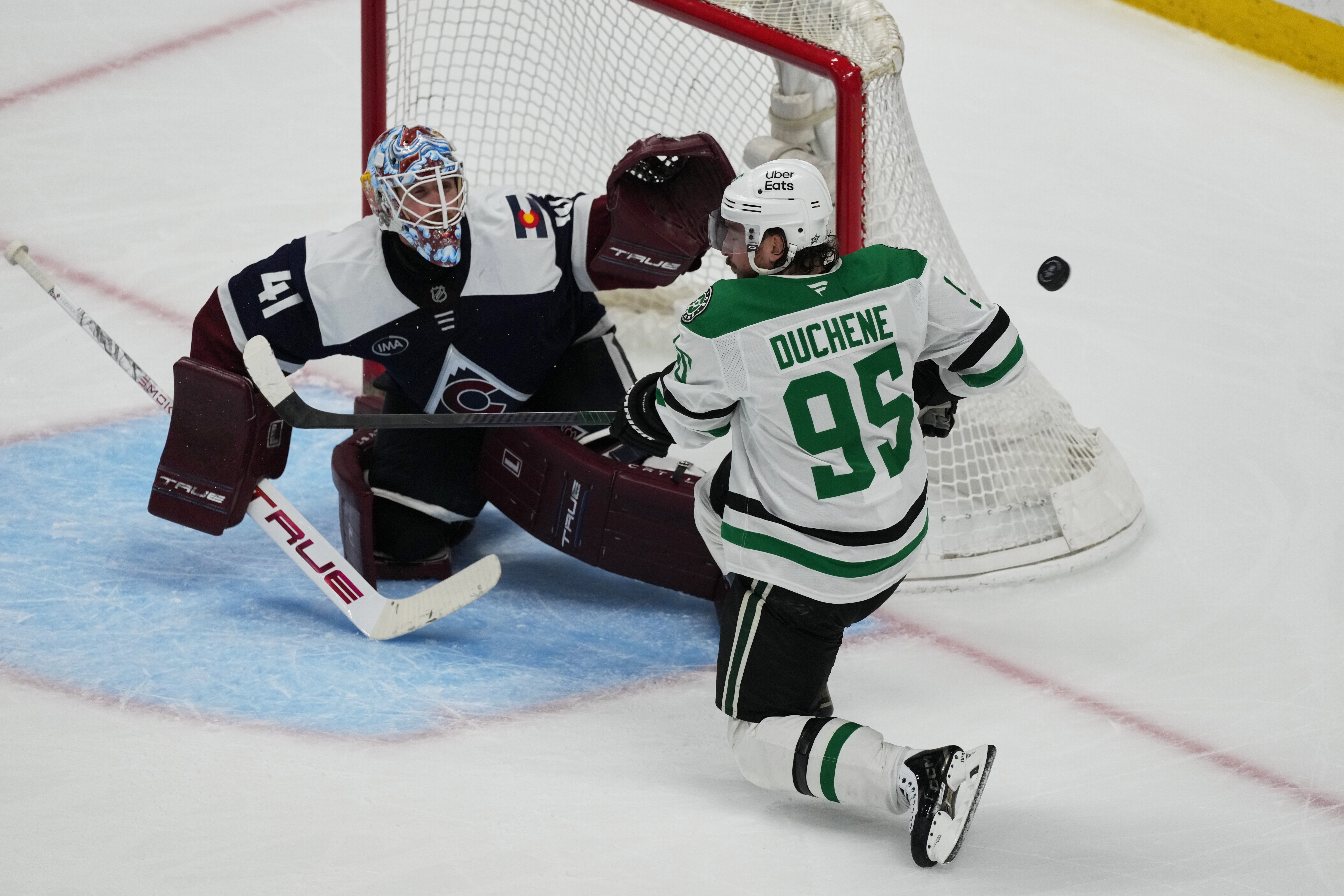 Kickin’ It with Kiz: Can Avs win Stanley Cup with goalie who doesn’t know true meaning of playoff pressure?