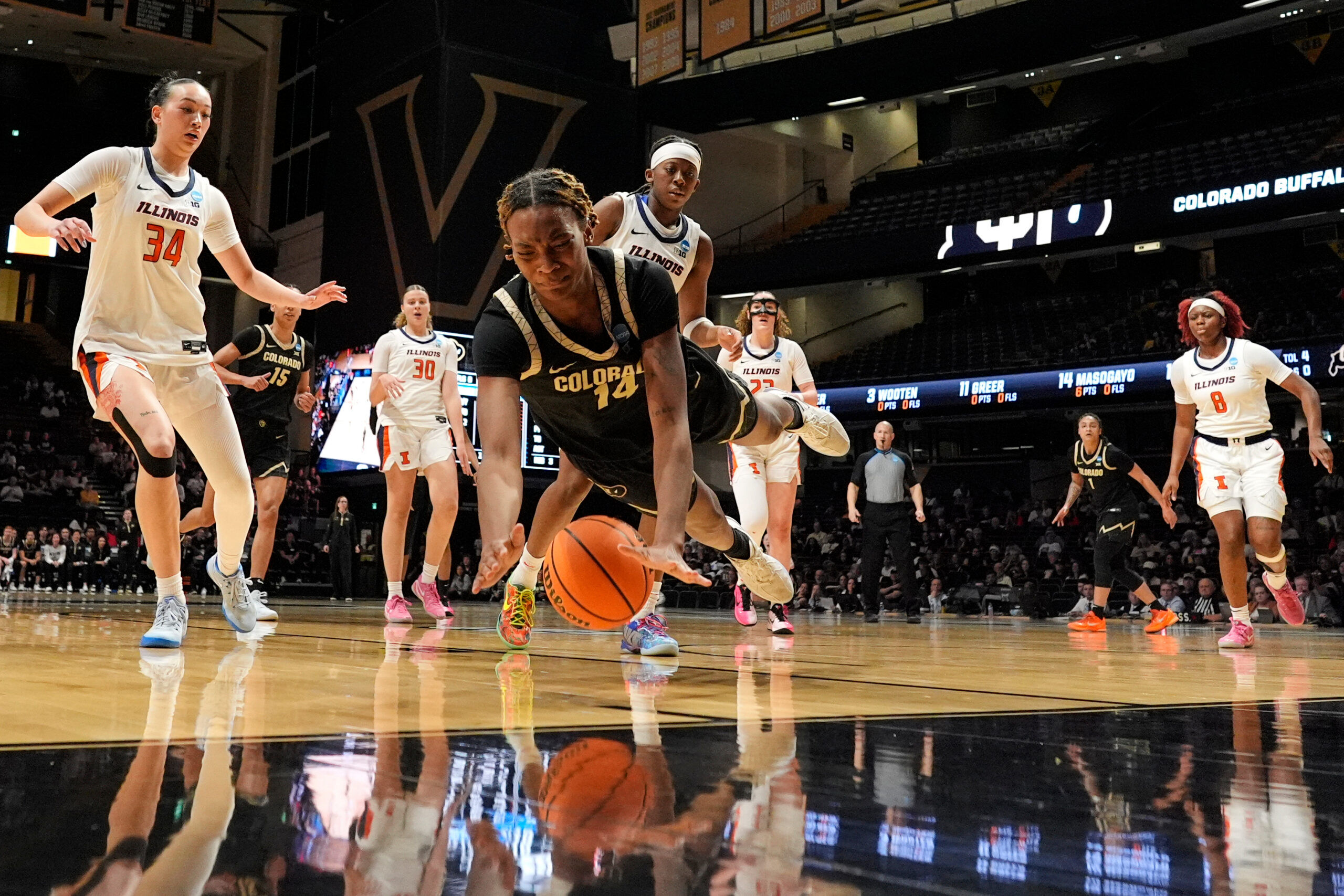 Illinois beats Colorado for 1st round win as youngest team in women’s tourney